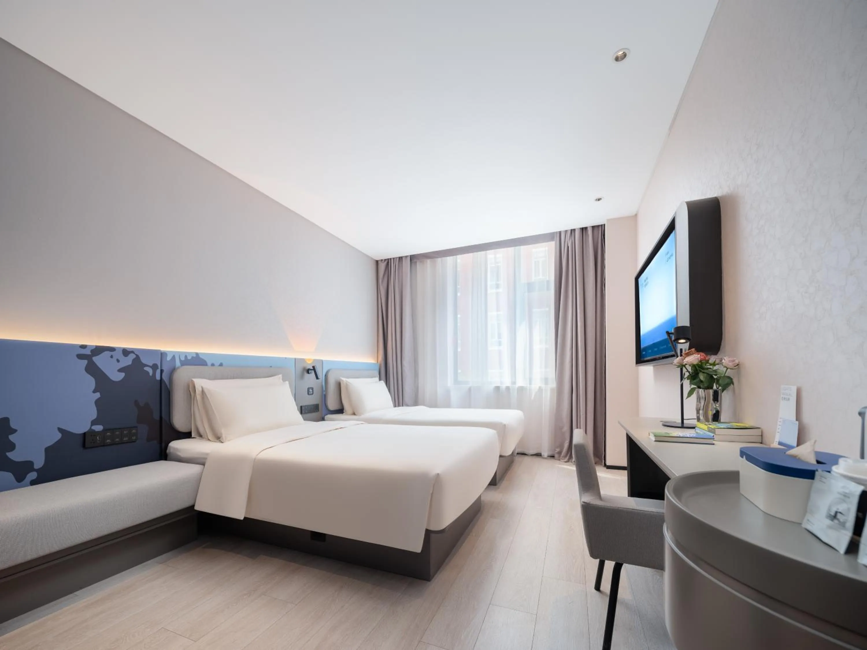 Atour Light Hotel Dalian Zhongshan Square Renming Road
