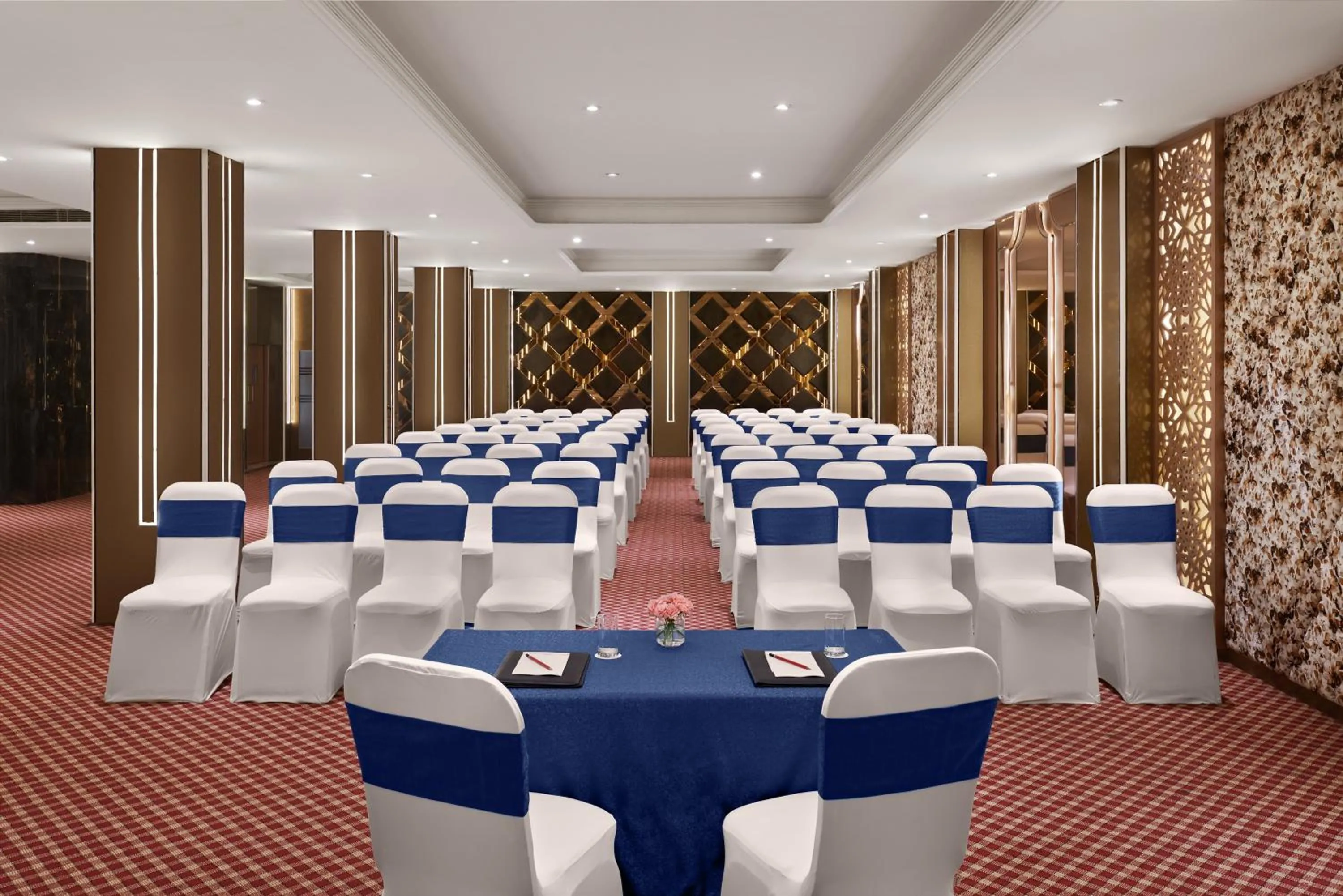 Meeting/conference room in Deventure Sarovar Portico Patel Nagar