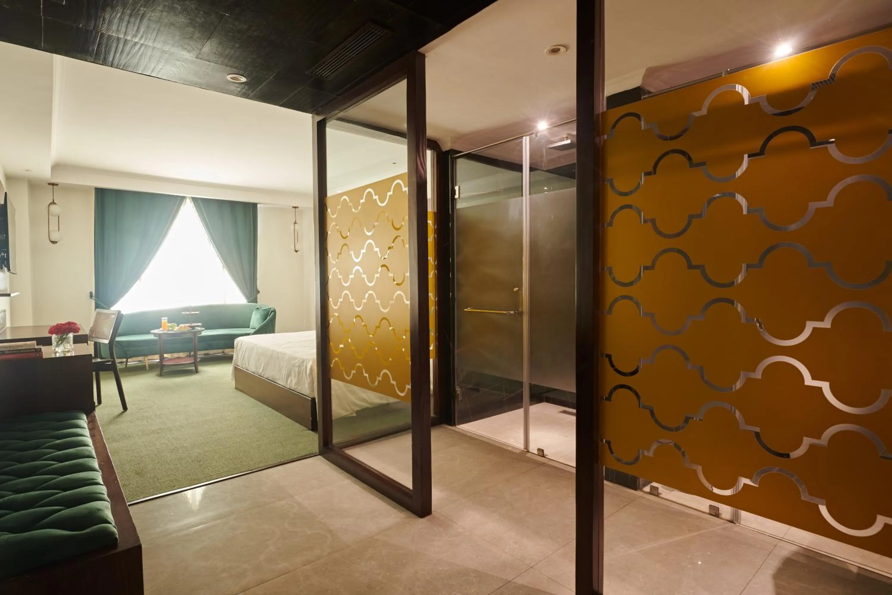 Bedroom, Bed in Deventure Sarovar Portico Patel Nagar