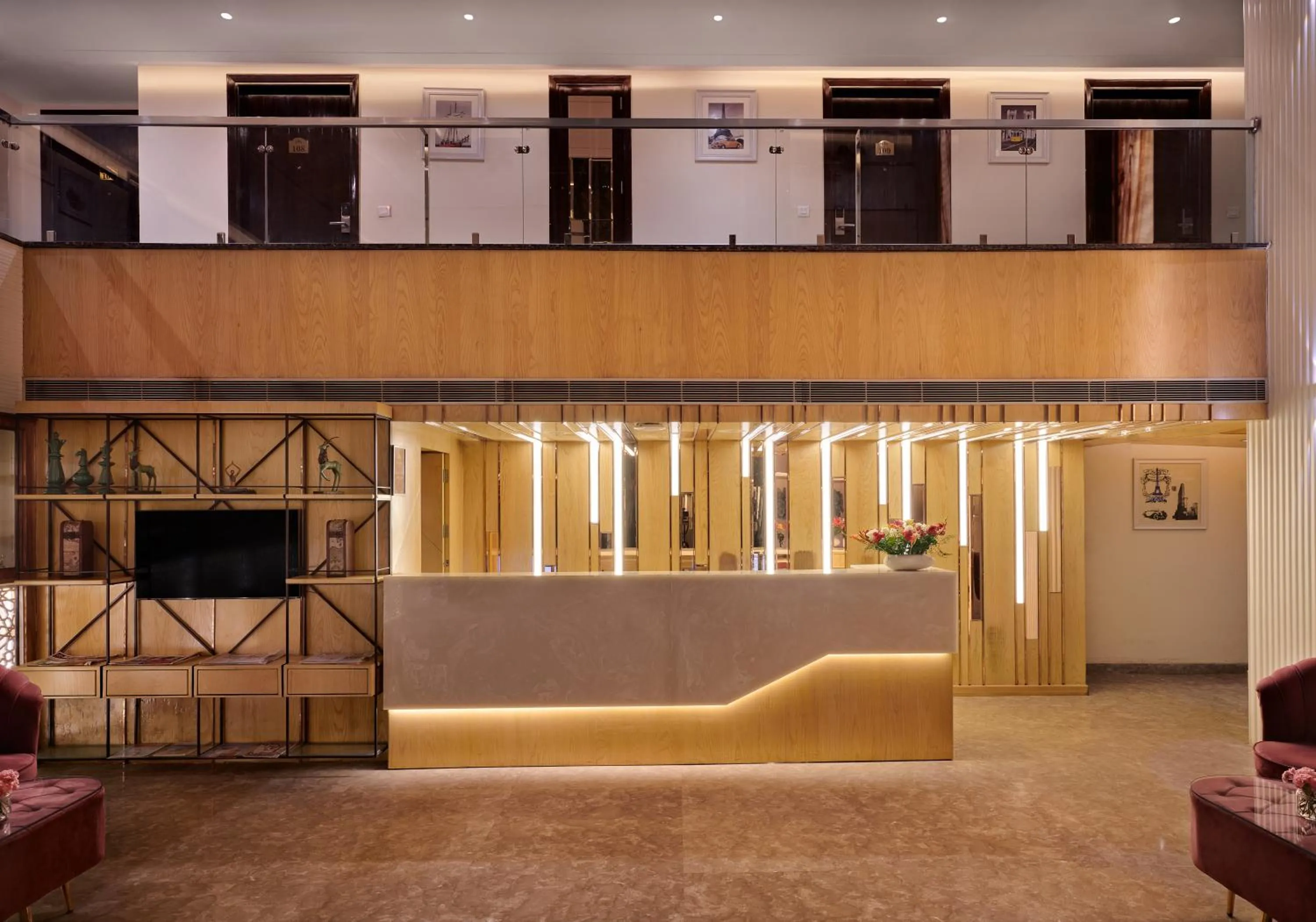 Lobby or reception in Deventure Sarovar Portico Patel Nagar