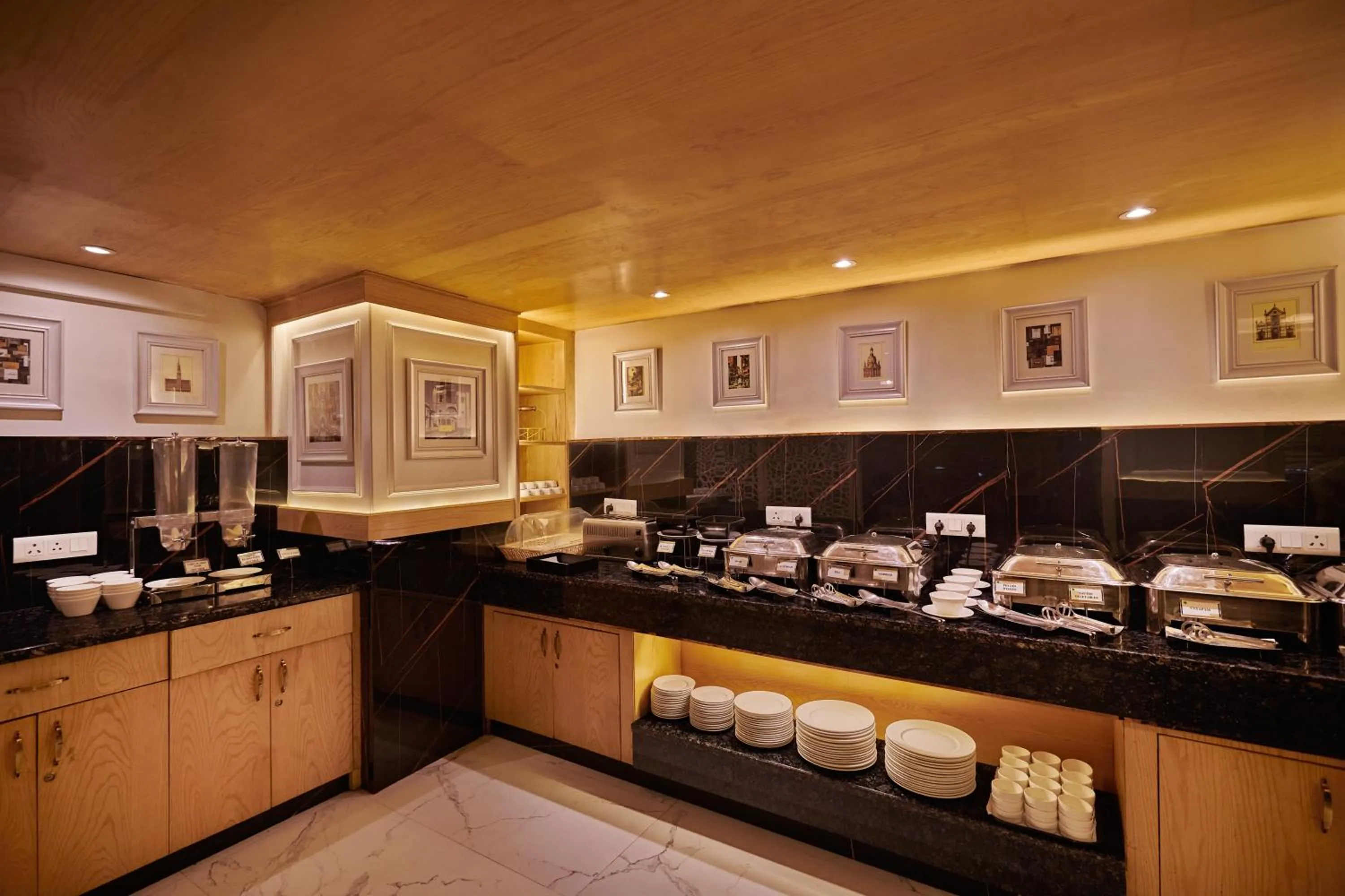 Food in Deventure Sarovar Portico Patel Nagar