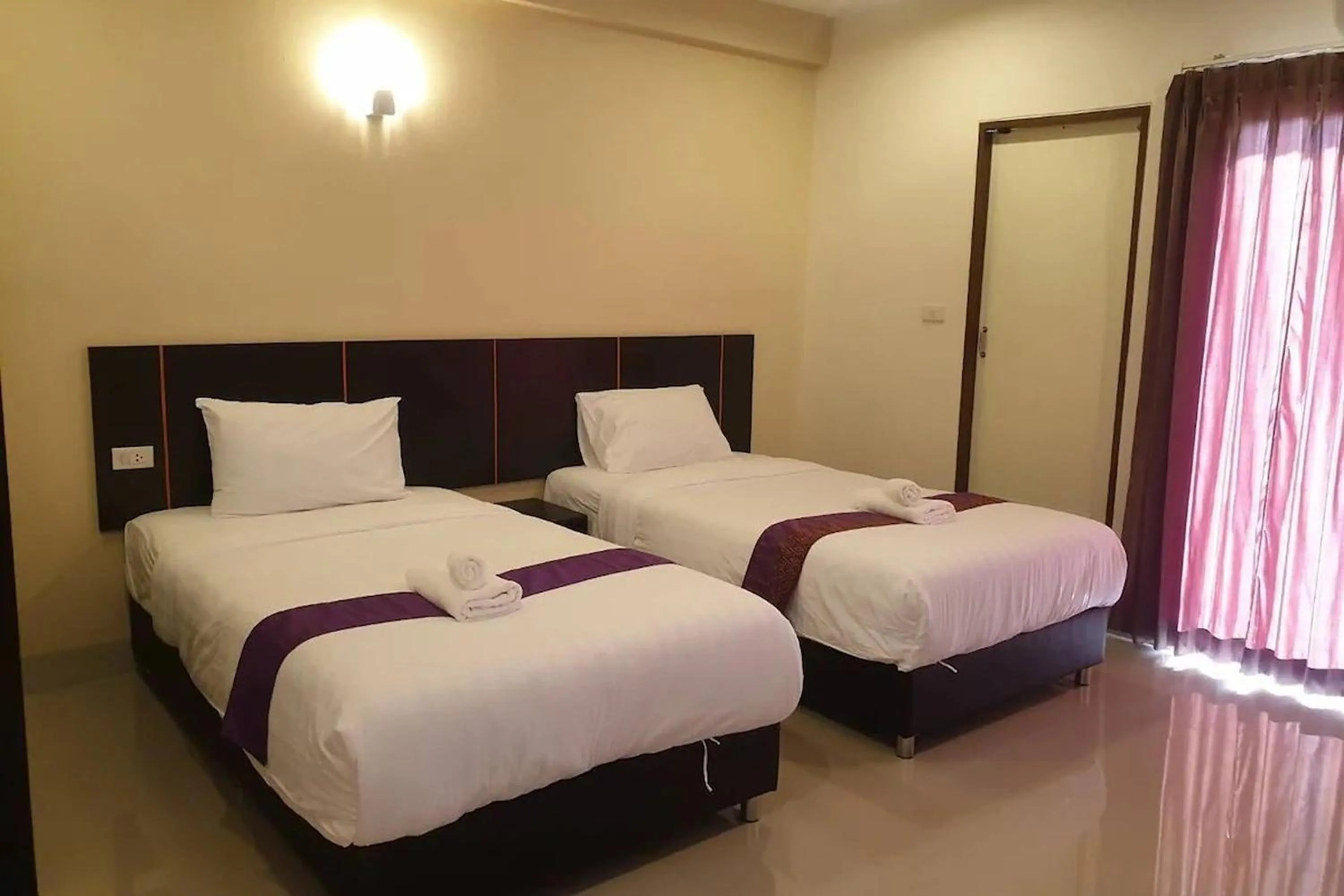 Bedroom, Bed in La VIVA Hotel