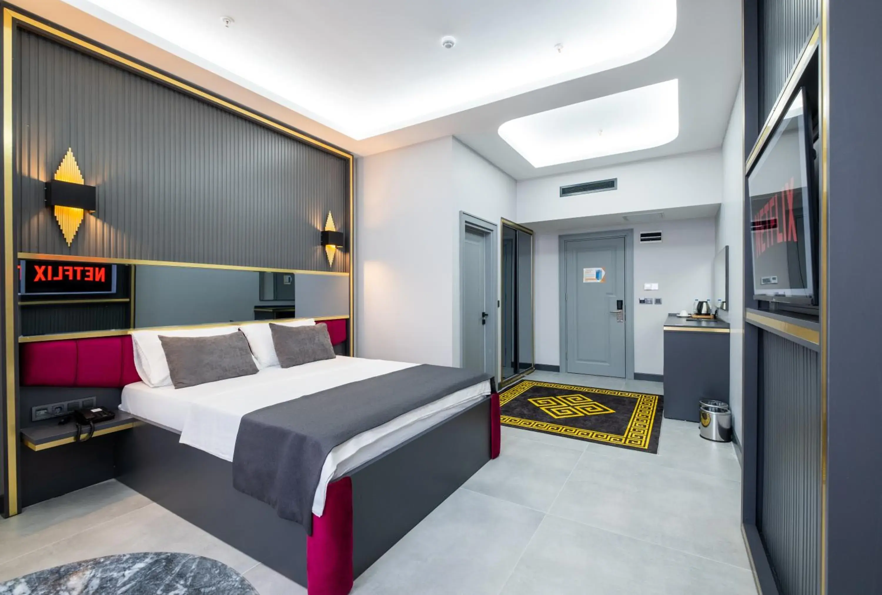 Double Room in 216 Prestige Hotel Double Room in 216 Prestige Hotel