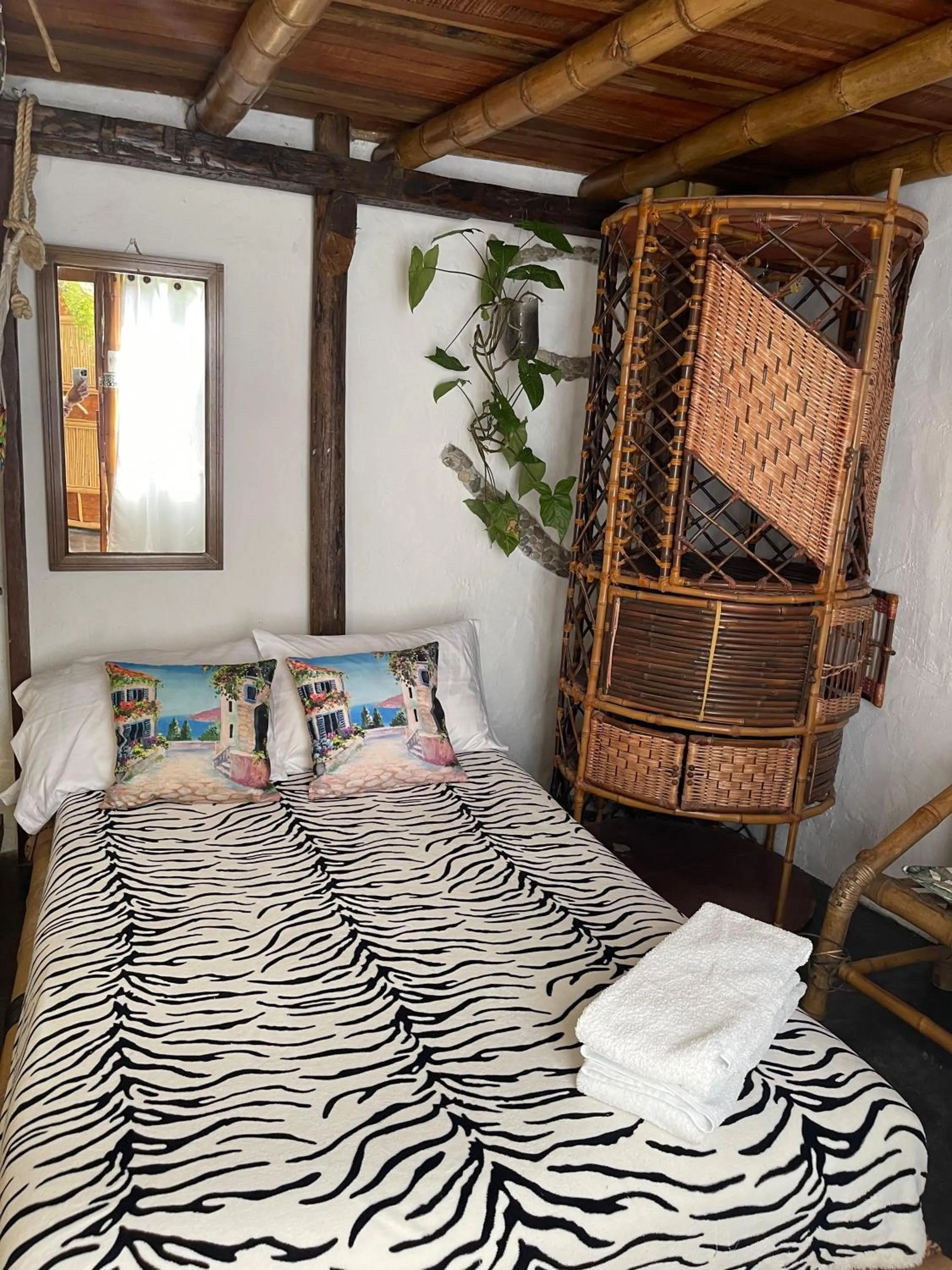 Bed in Hotel Casa Tarzan San Agustin