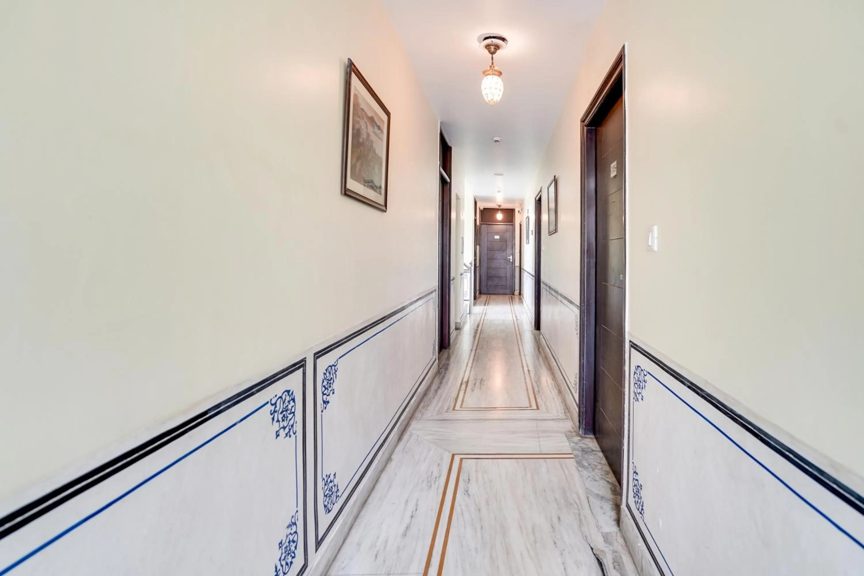 Lobby or reception in Super Townhouse Durgapura formerly Gumaan Heritage