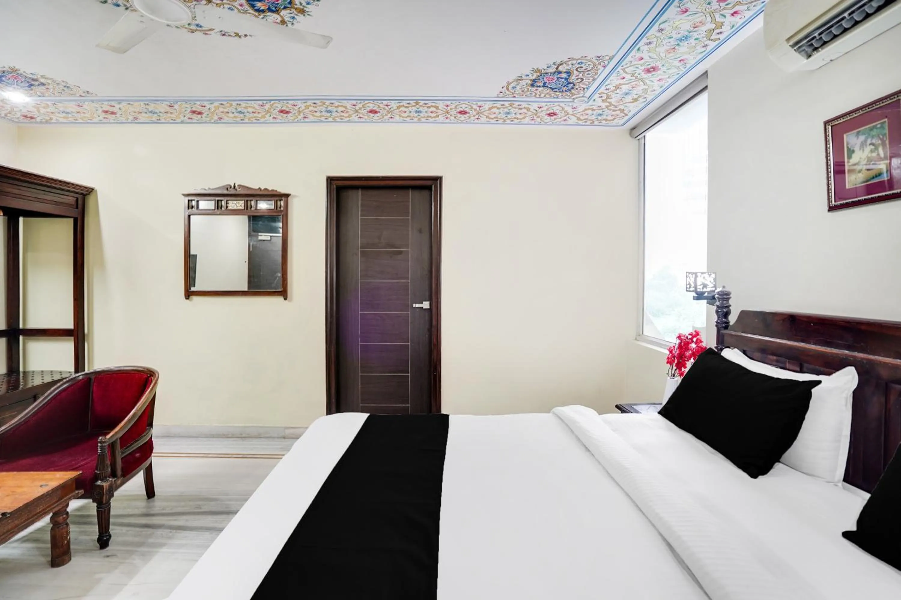 Bedroom, Bed in Super Townhouse Durgapura formerly Gumaan Heritage