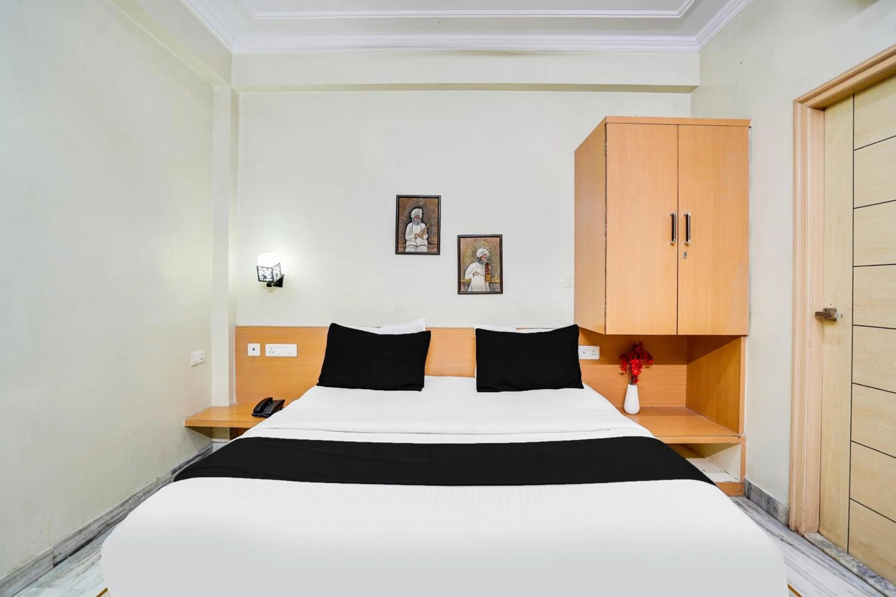 Bedroom, Bed in Super Townhouse Durgapura formerly Gumaan Heritage