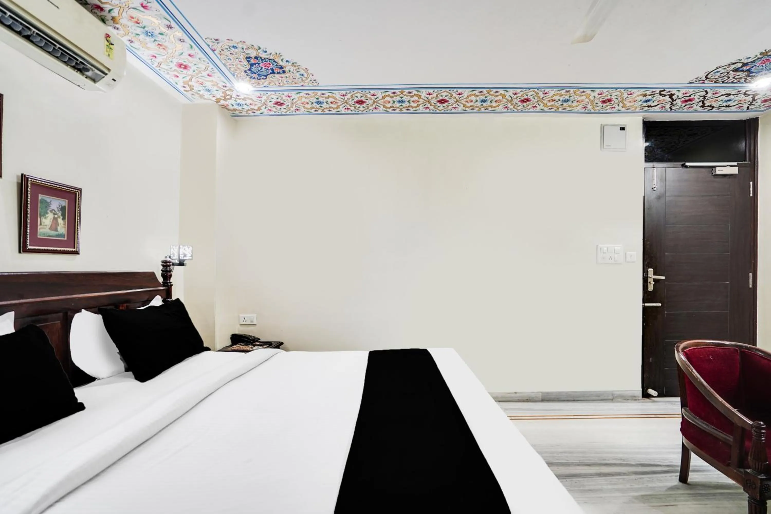 Bedroom, Bed in Super Townhouse Durgapura formerly Gumaan Heritage