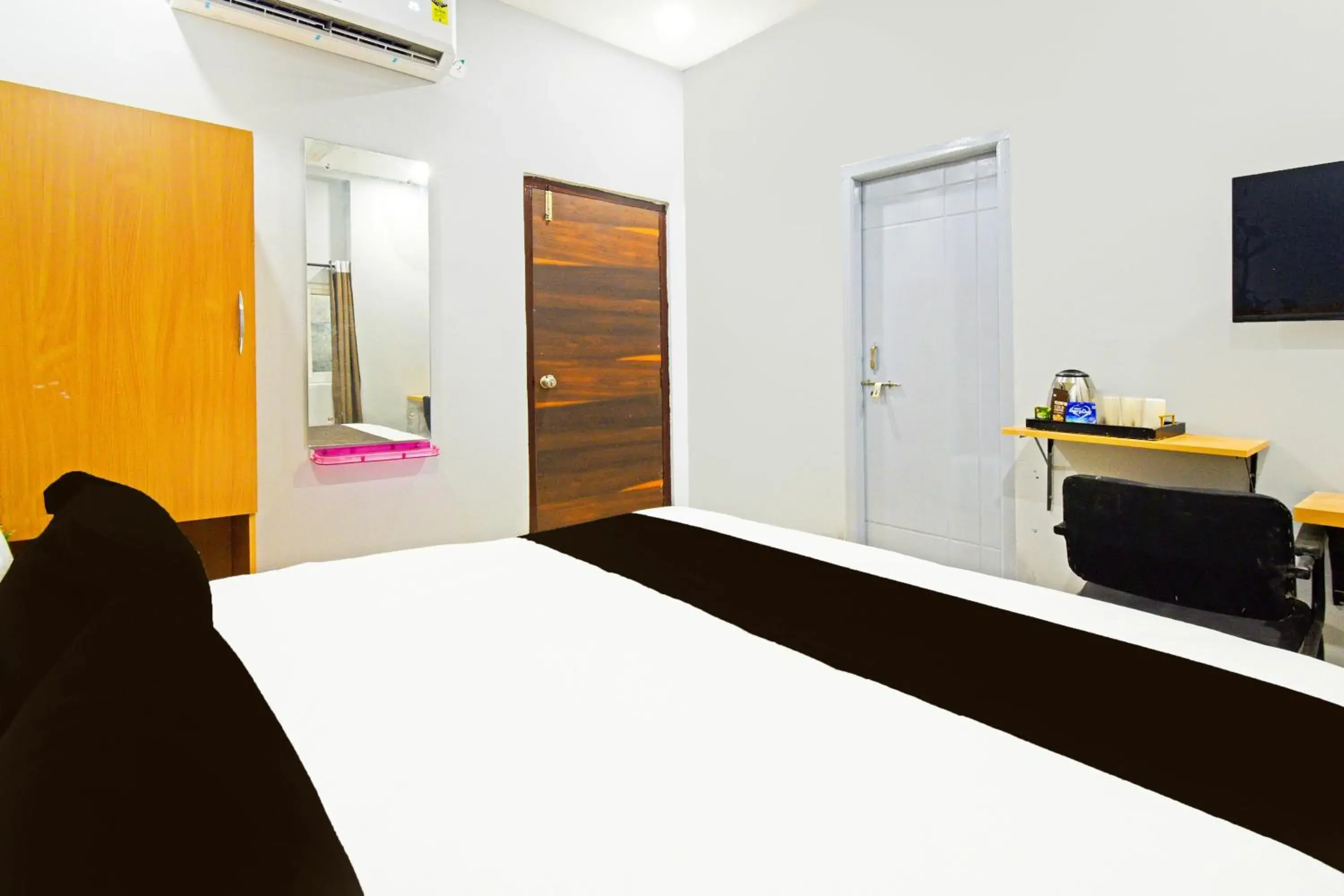 Bedroom, Bed in Super Collection O Medipally Bedroom, Bed in Super Collection O Medipally