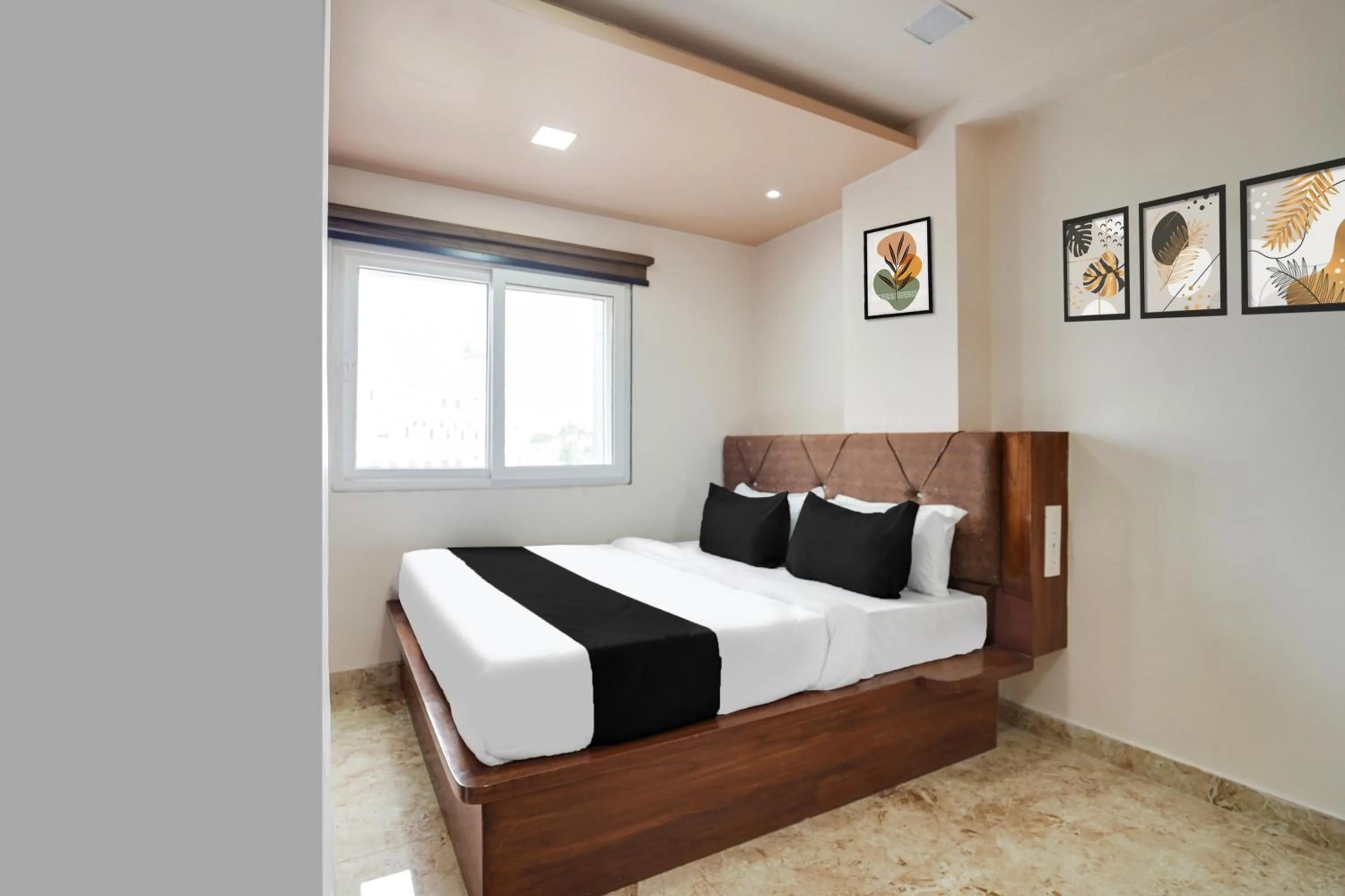 Bedroom, Bed in Super Hotel O Ajmer Central formerly Grand Suman