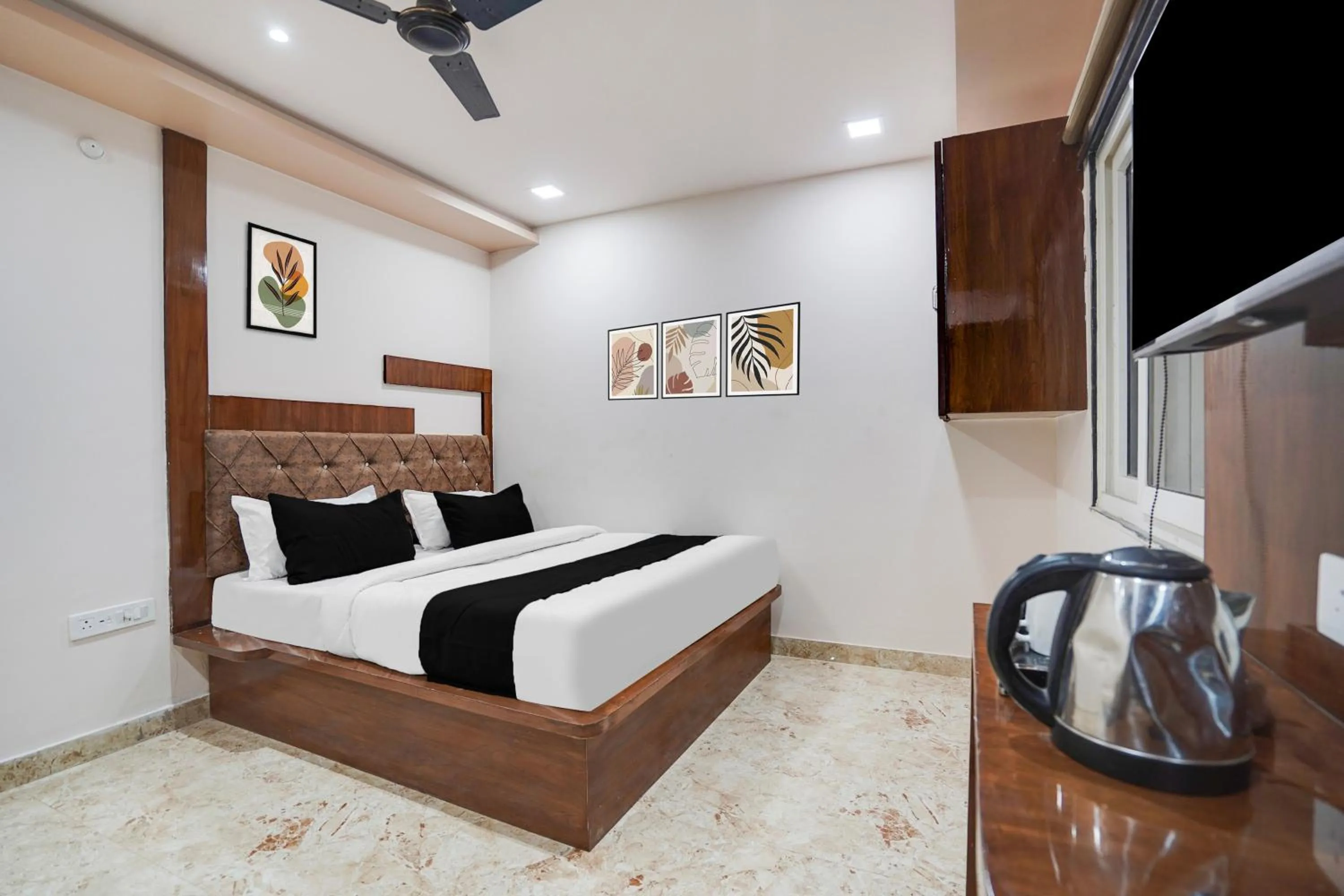 Bedroom, Bed in Super Hotel O Ajmer Central formerly Grand Suman