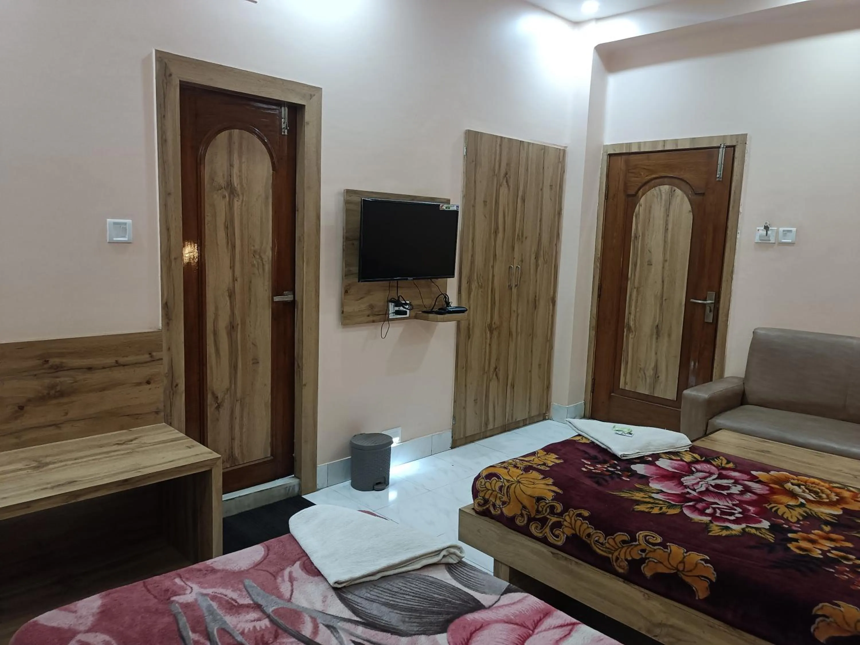 Bed in HOTEL SUDAKSHINA by ROH