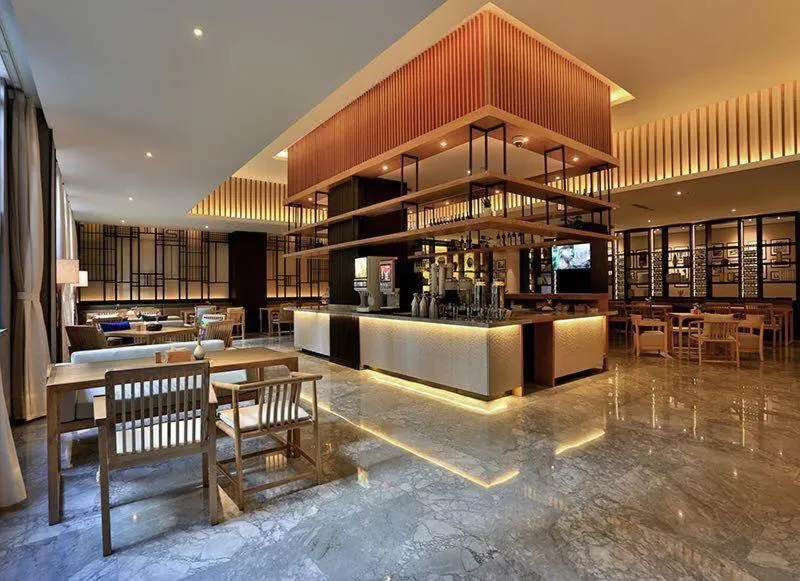 Mehood Lestie, Shanghai Jiaotong University Dongchuan Road