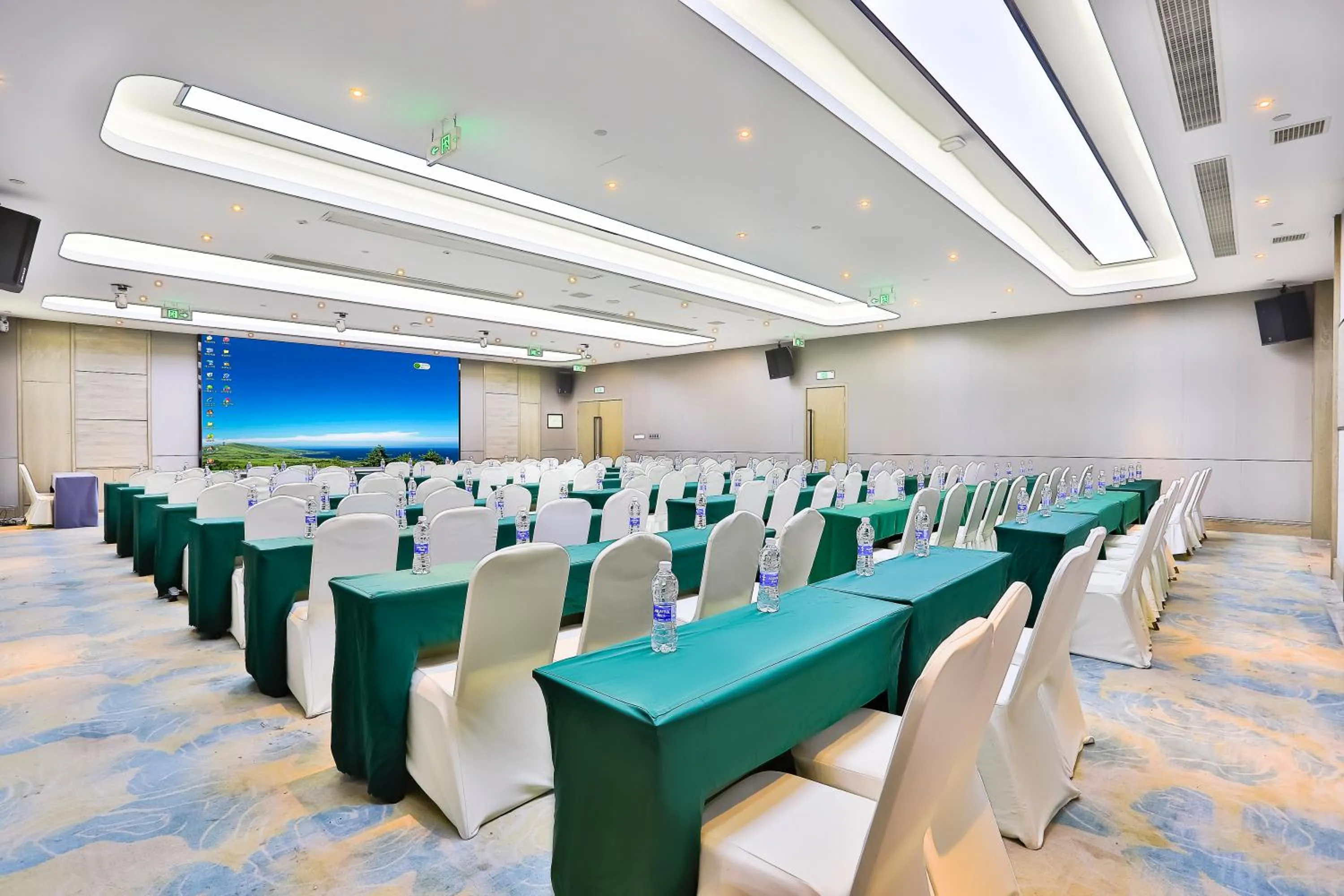Mehood Lestie, Hangzhou Qianjiang Century City International Expo Center