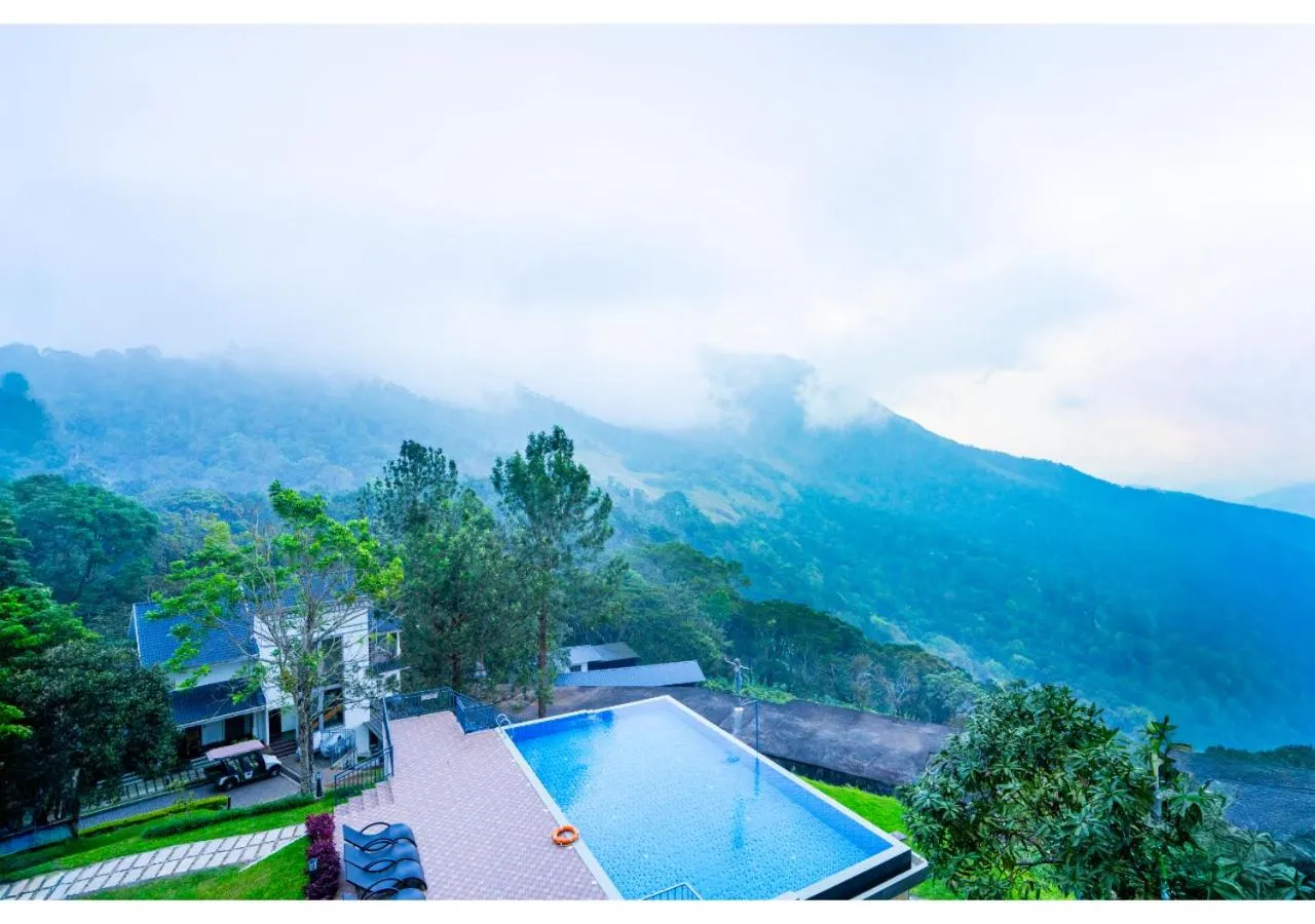 Swimming pool in Le Montfort Resort