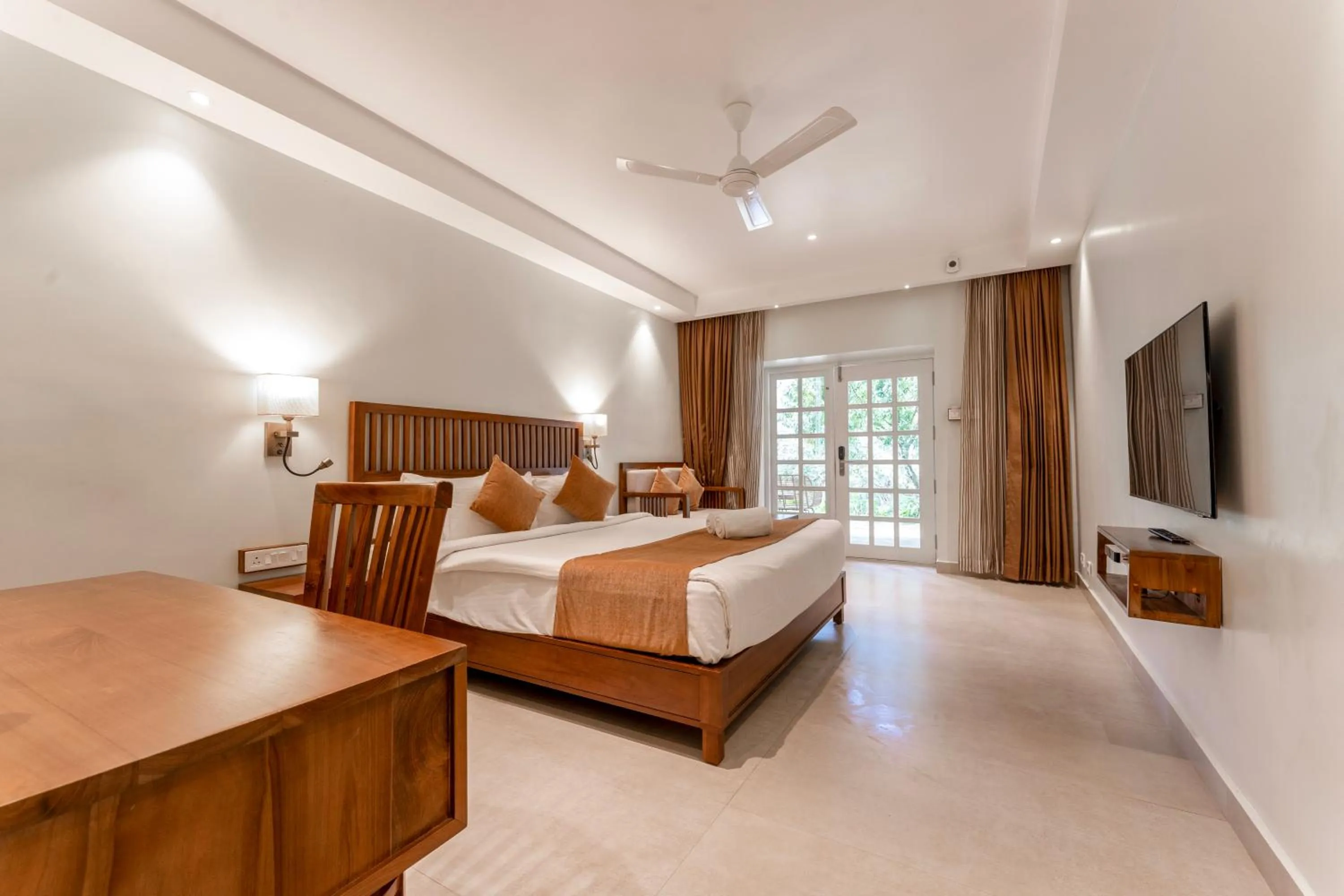 Bed in Le Montfort Resort