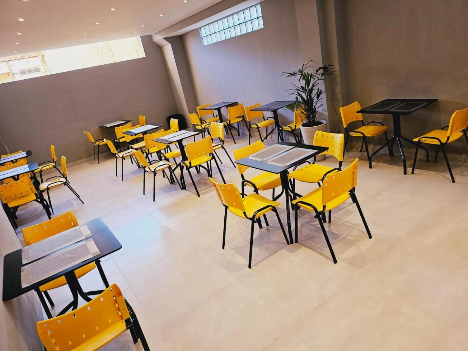 Restaurant/places to eat in Unity Hotel - Sorocaba