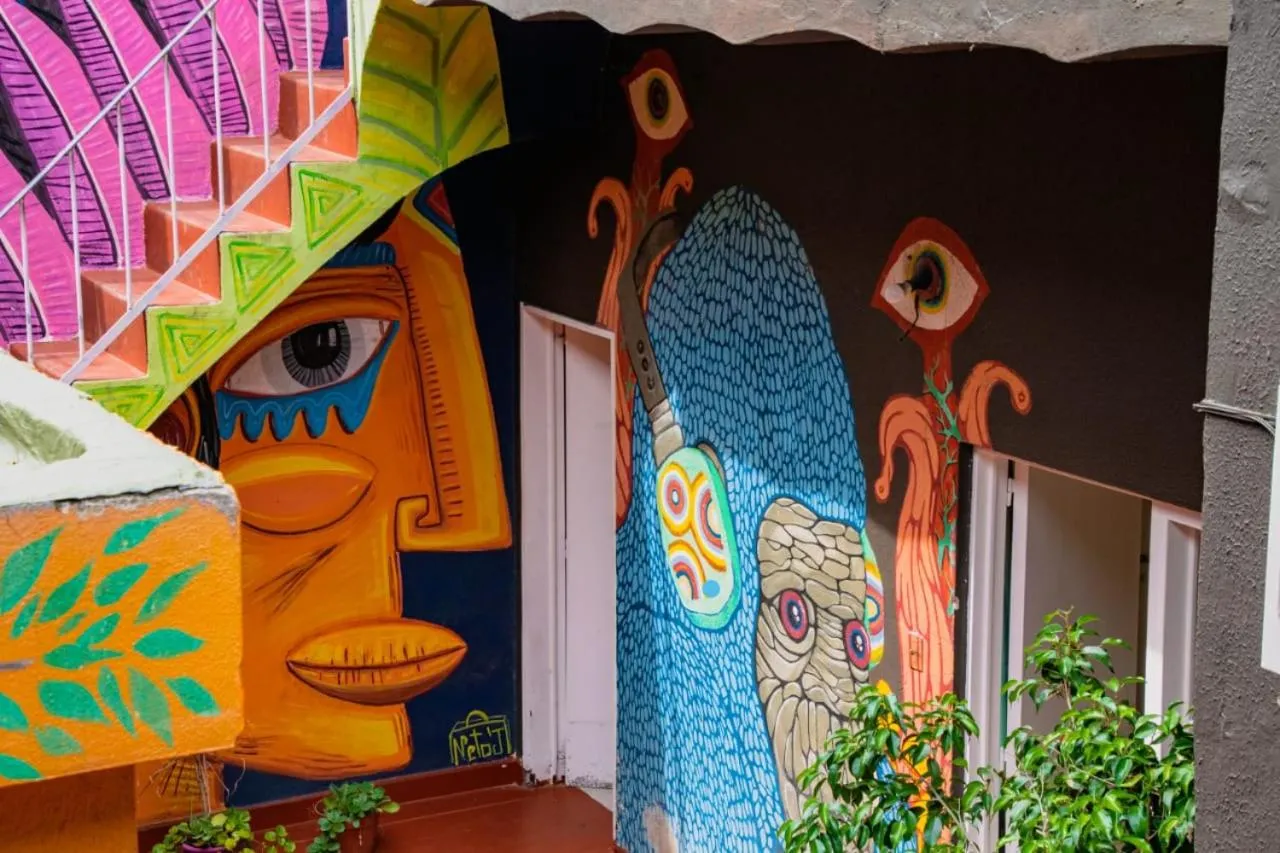 Hostel Alvear