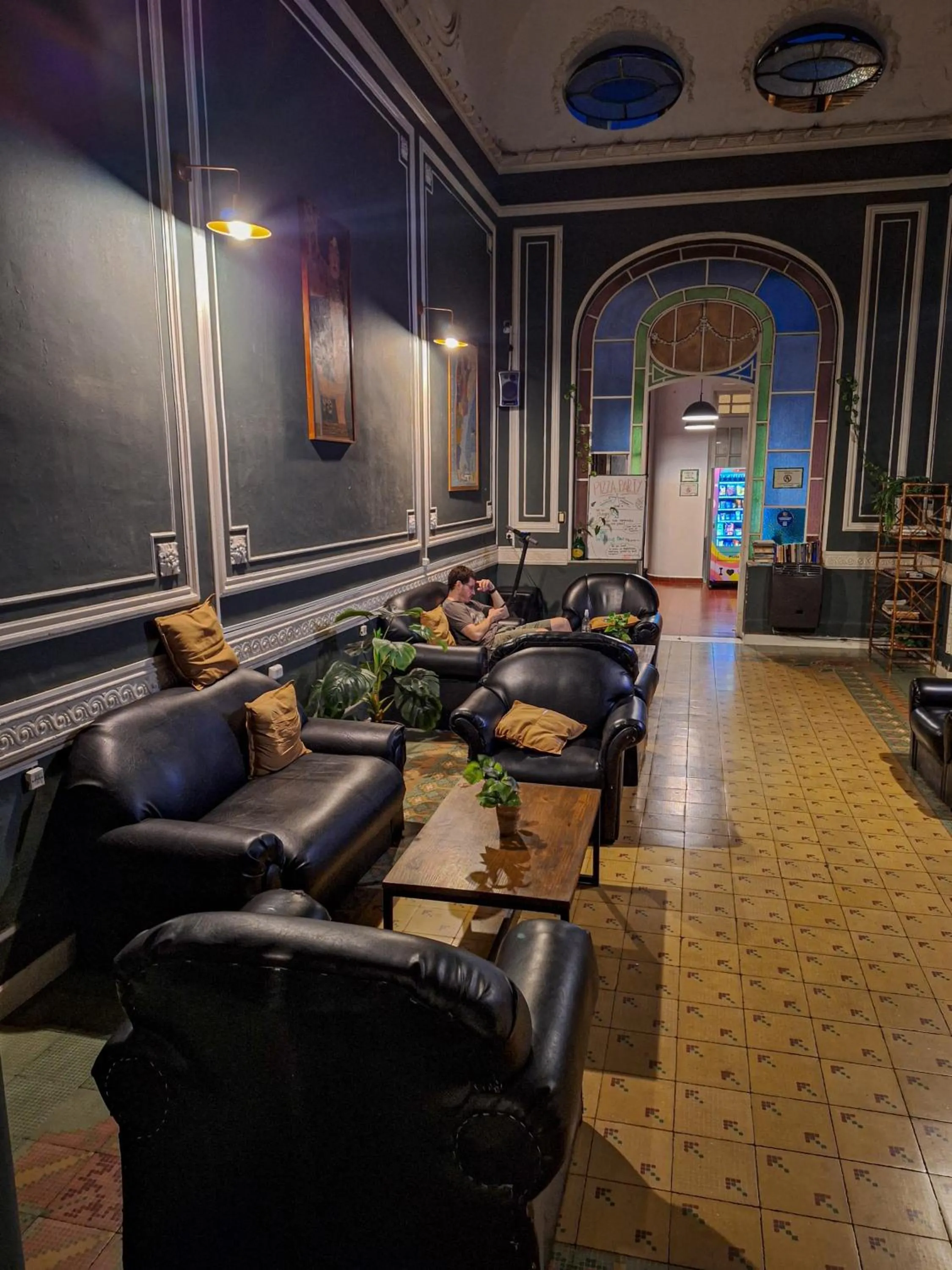 Hostel Alvear