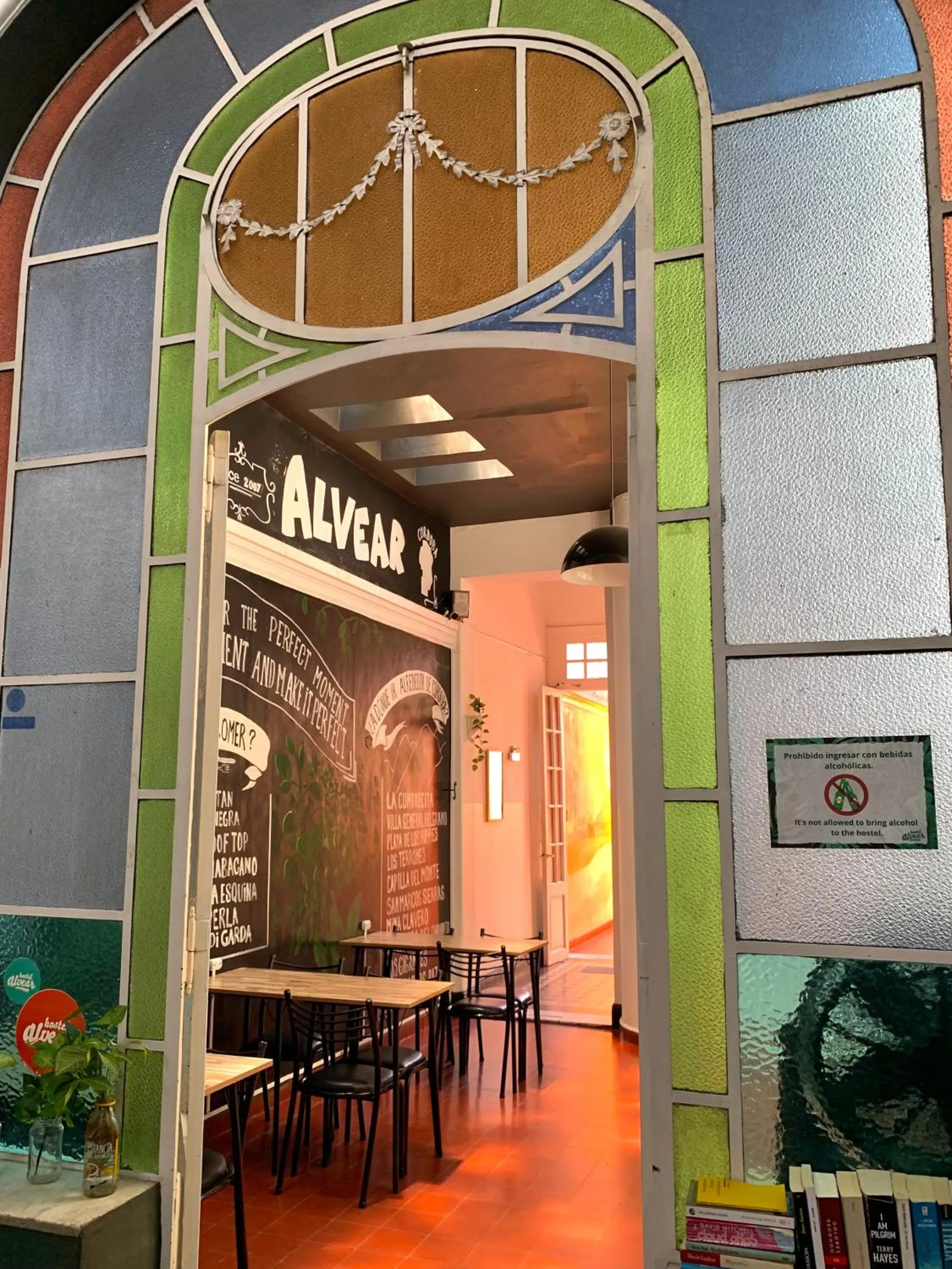 Hostel Alvear