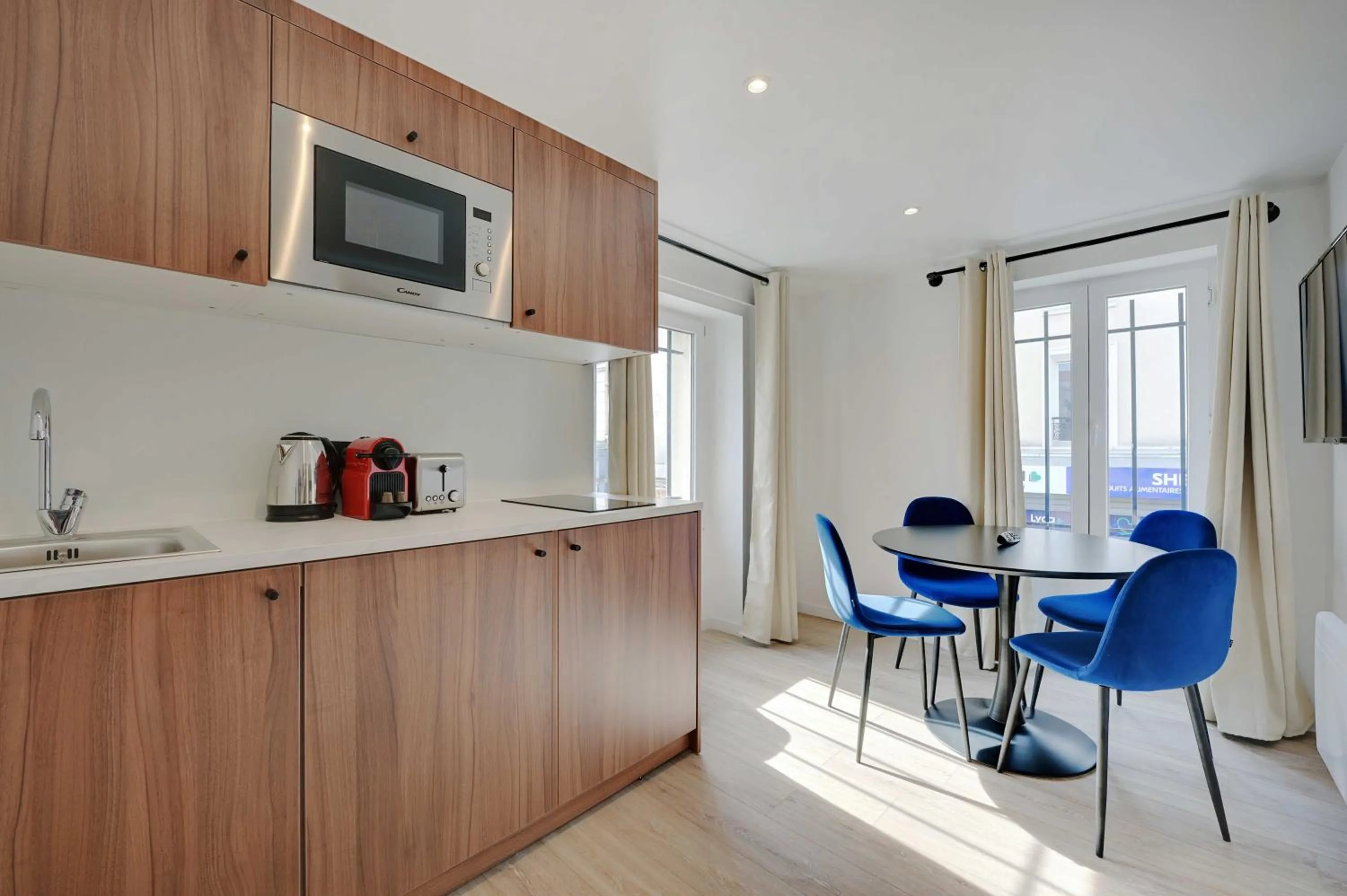 Pleasant and bright apt - 1BD-2P - near Paris