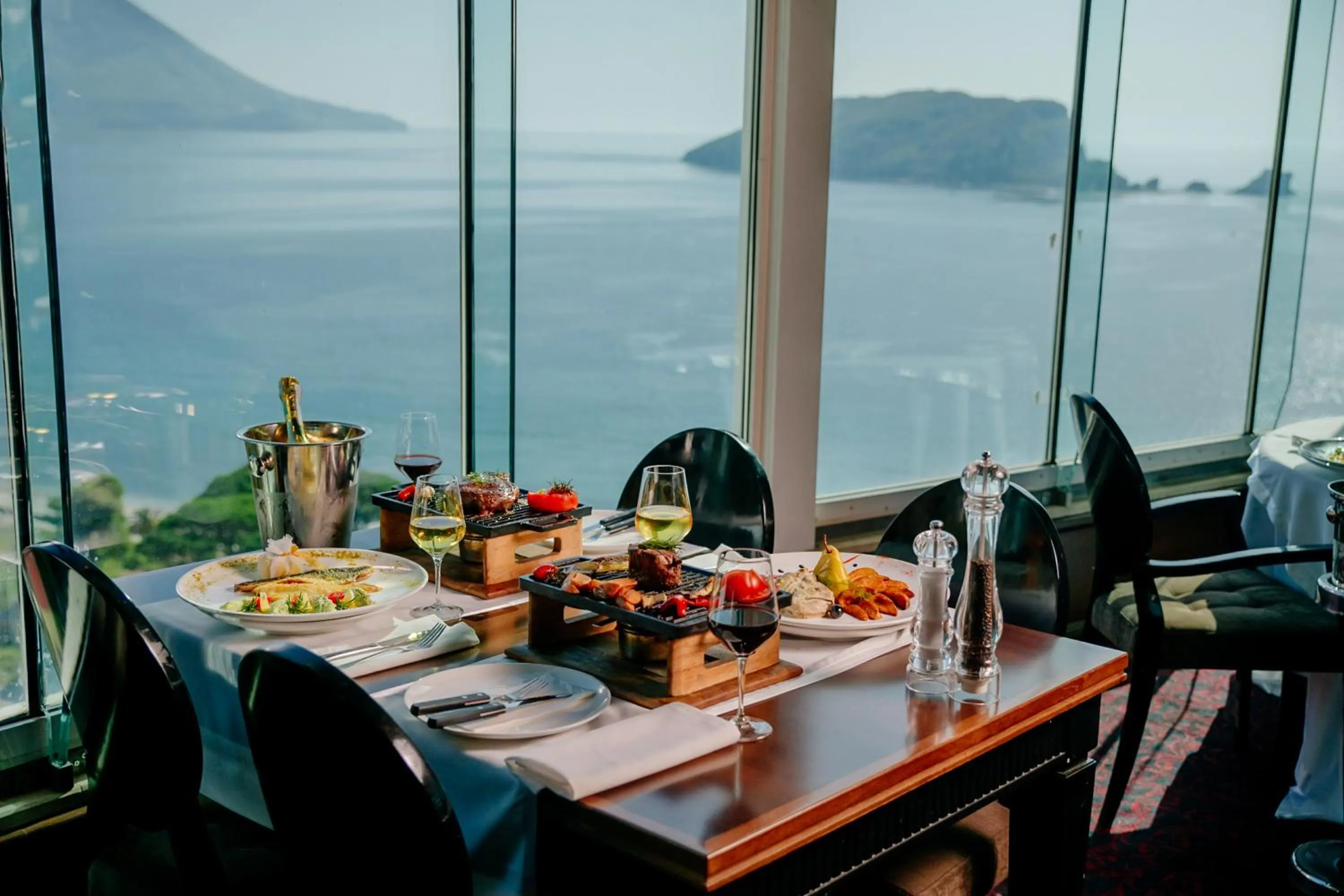 Restaurant/places to eat in Hotel Tre Canne