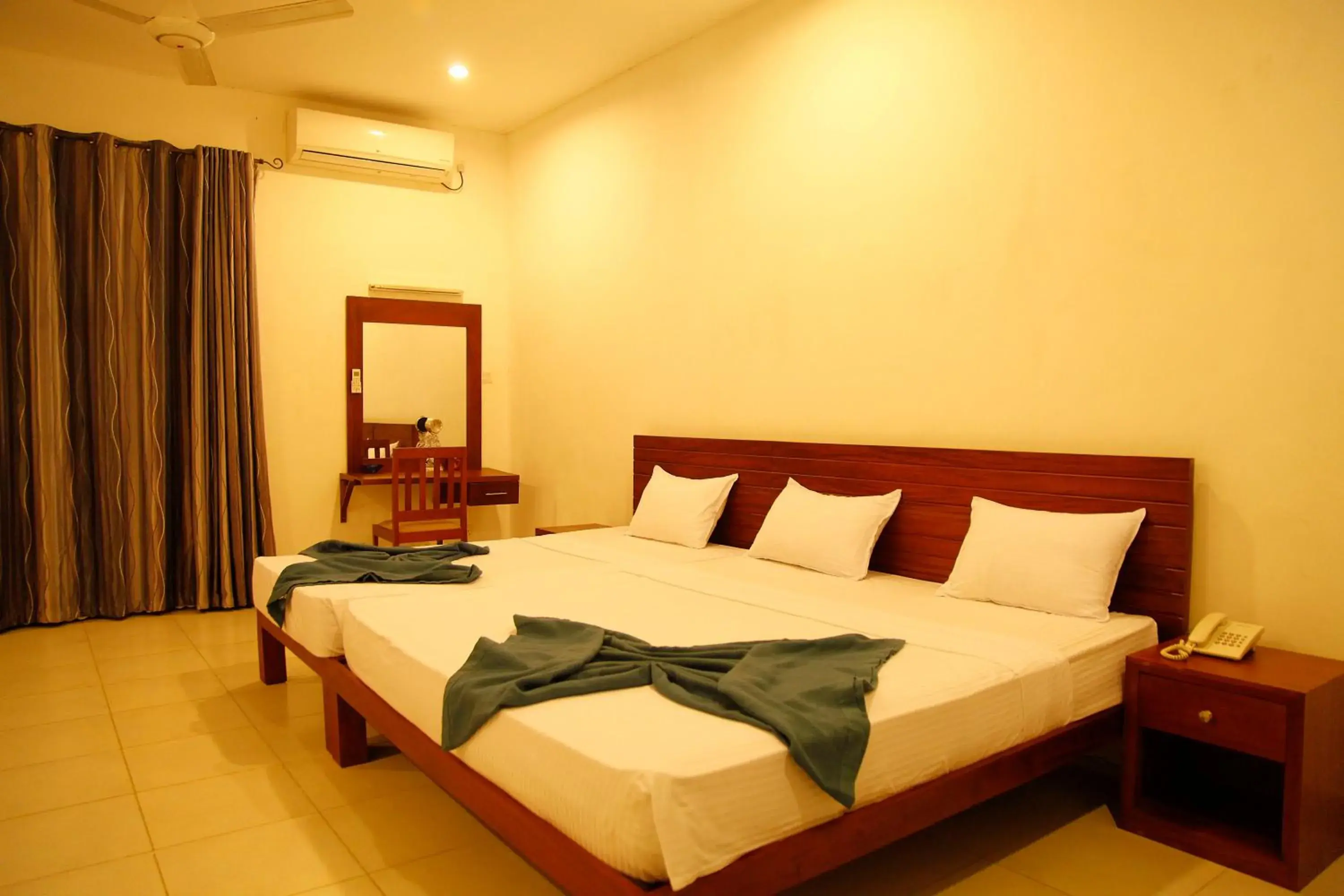 Deluxe Triple Room in Aarya hotel Deluxe Triple Room in Aarya hotel