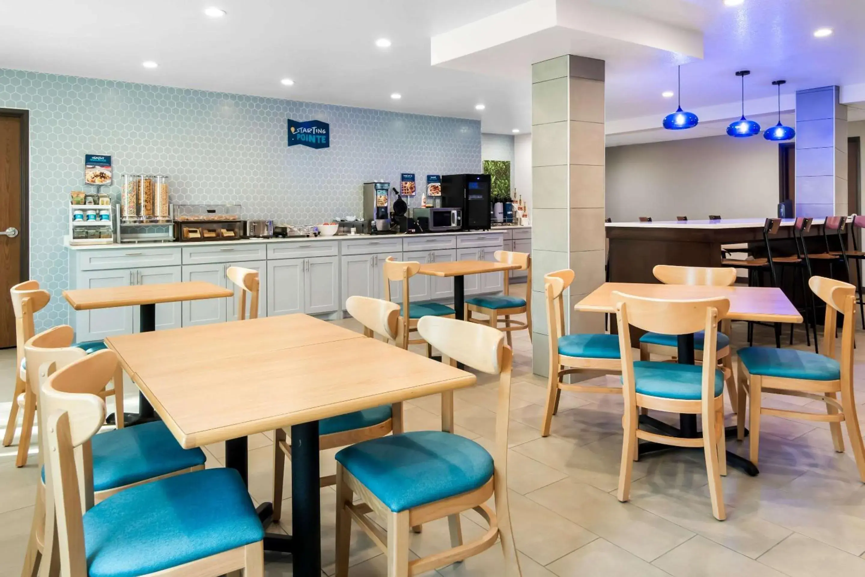 Breakfast in Clarion Pointe Breakfast in Clarion Pointe