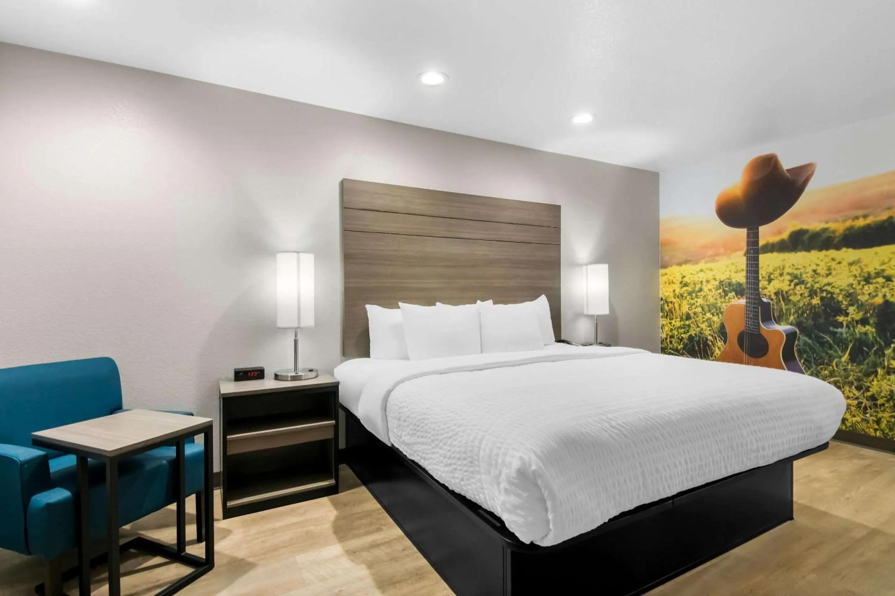 Bedroom, Bed in Clarion Pointe