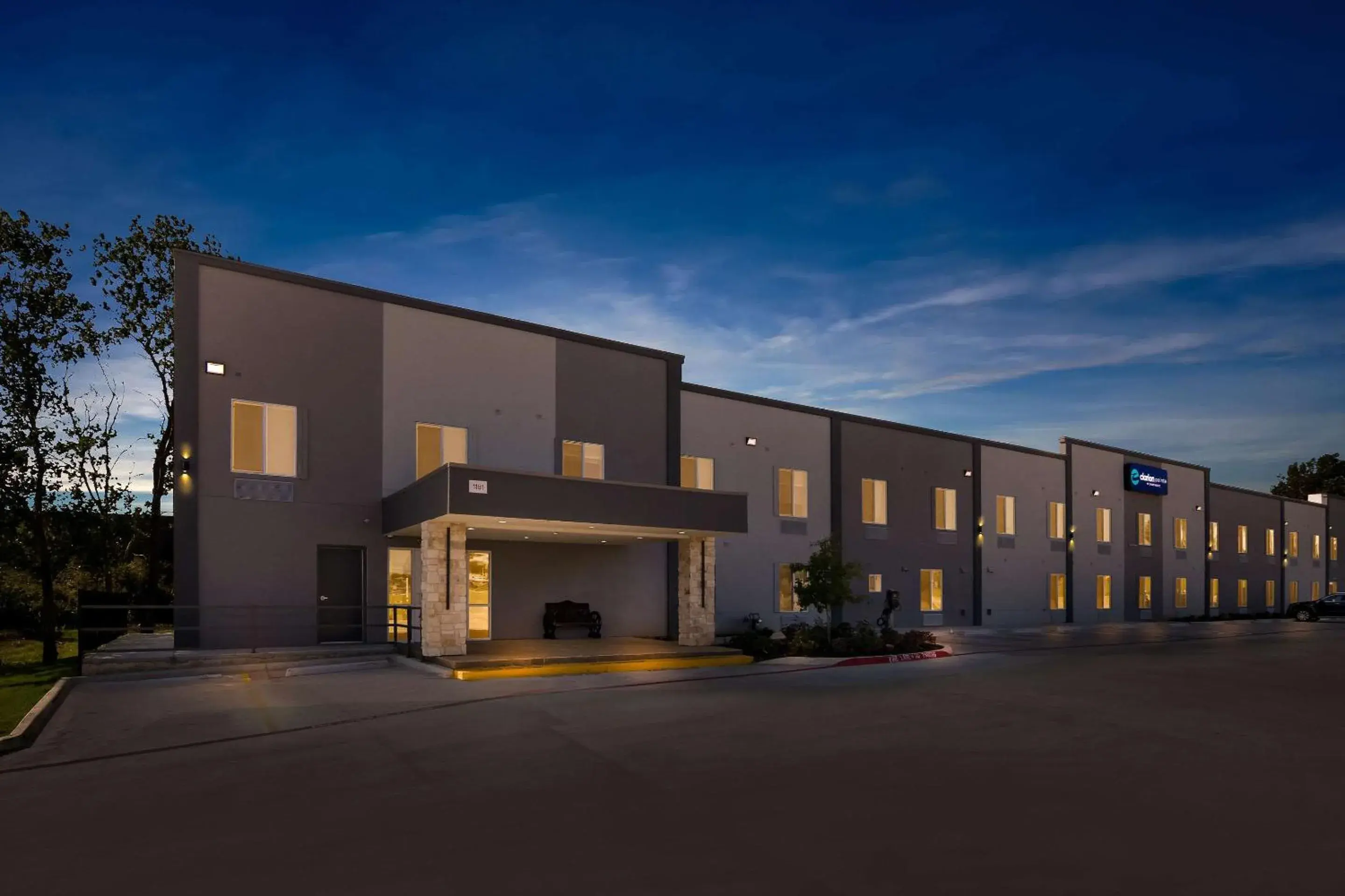 Property building in Clarion Pointe Property building in Clarion Pointe