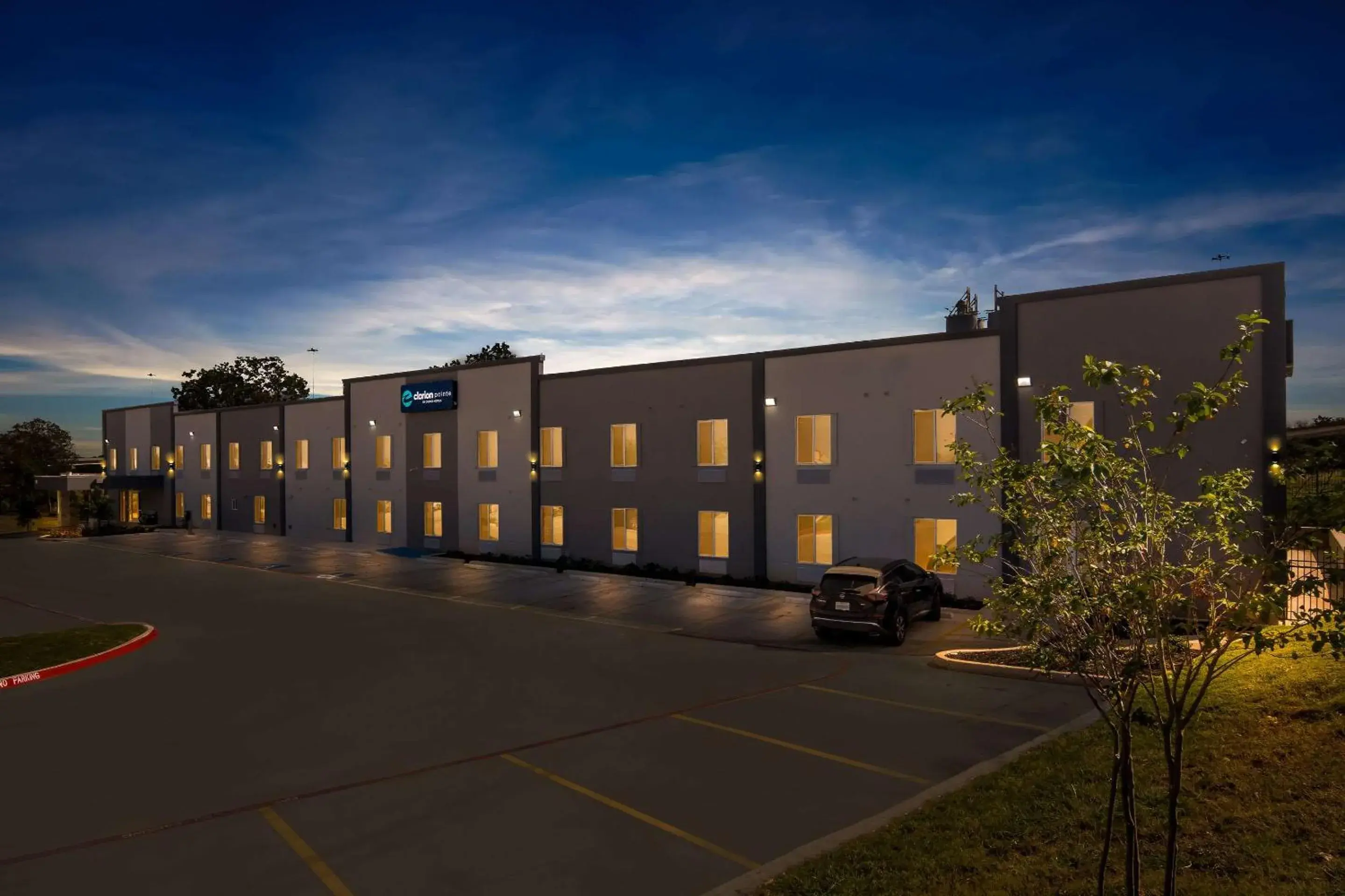 Property building in Clarion Pointe Property building in Clarion Pointe