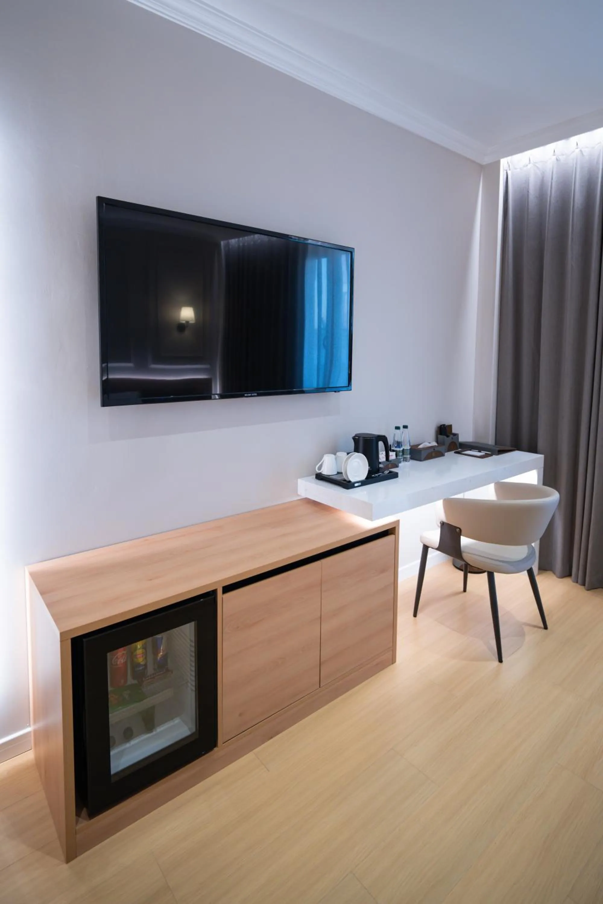 Dining area in Holiday Hotel