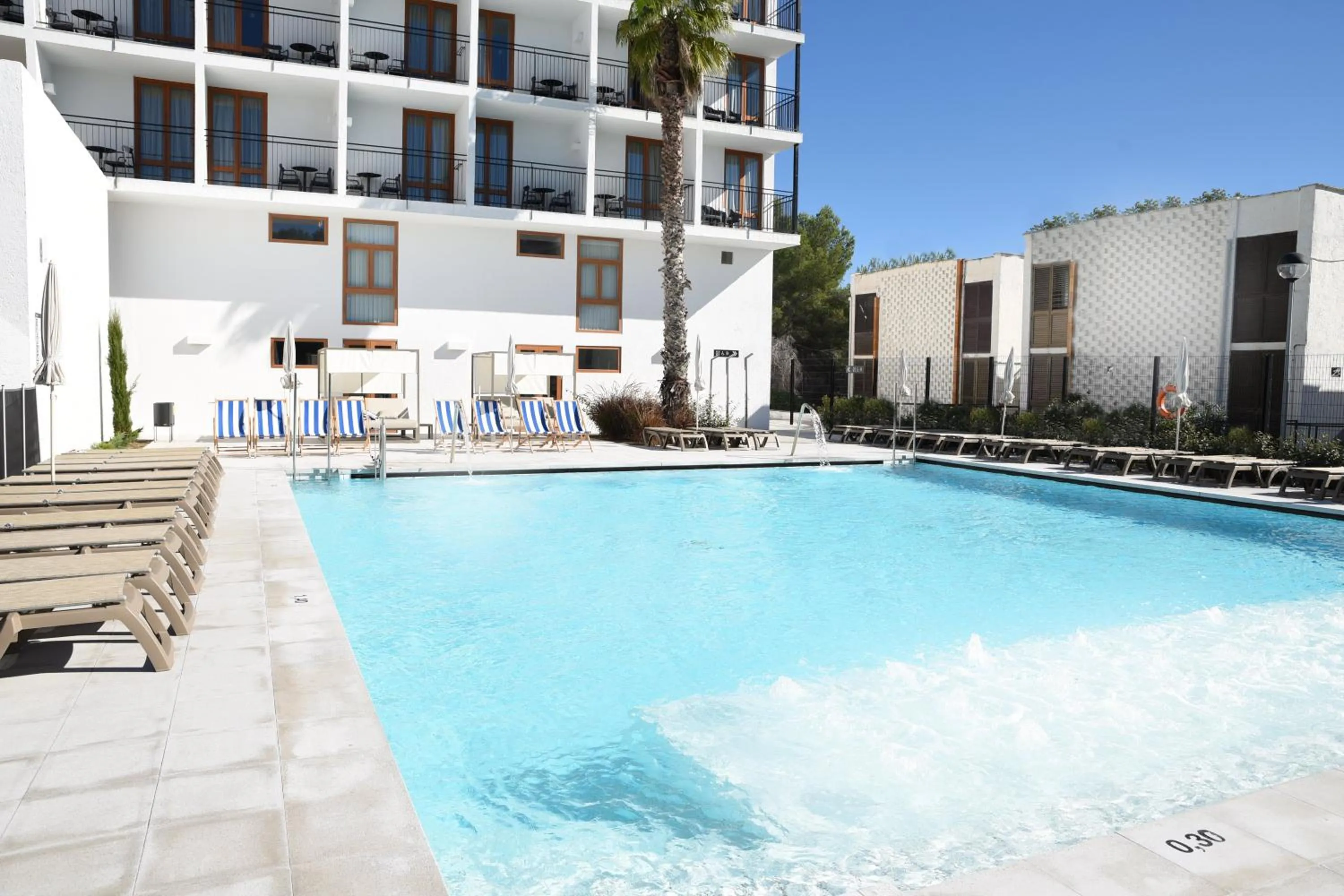 Swimming pool in Hotel SunClub CalaVinya - Adults Recommended