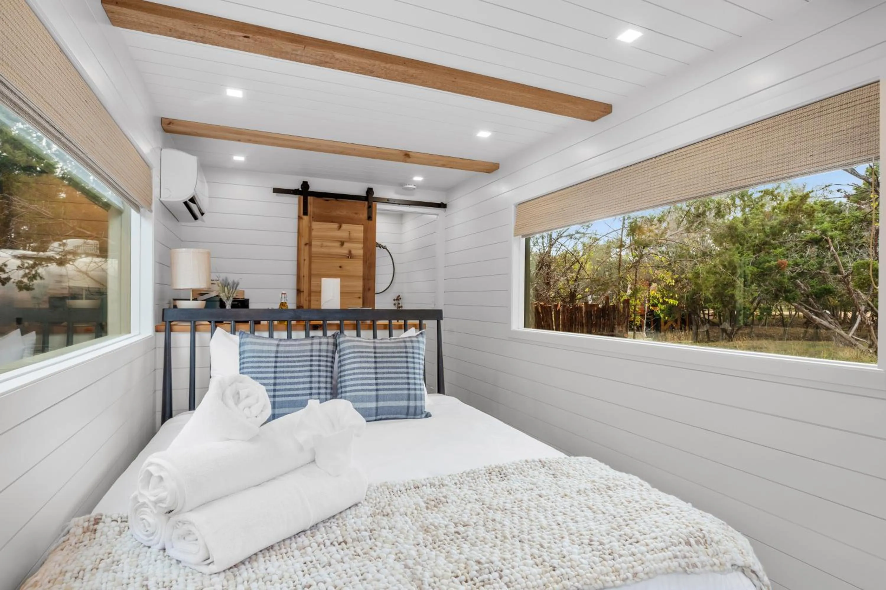 Bed in Onera Fredericksburg