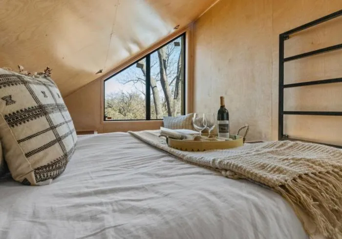 Bed in Onera Fredericksburg