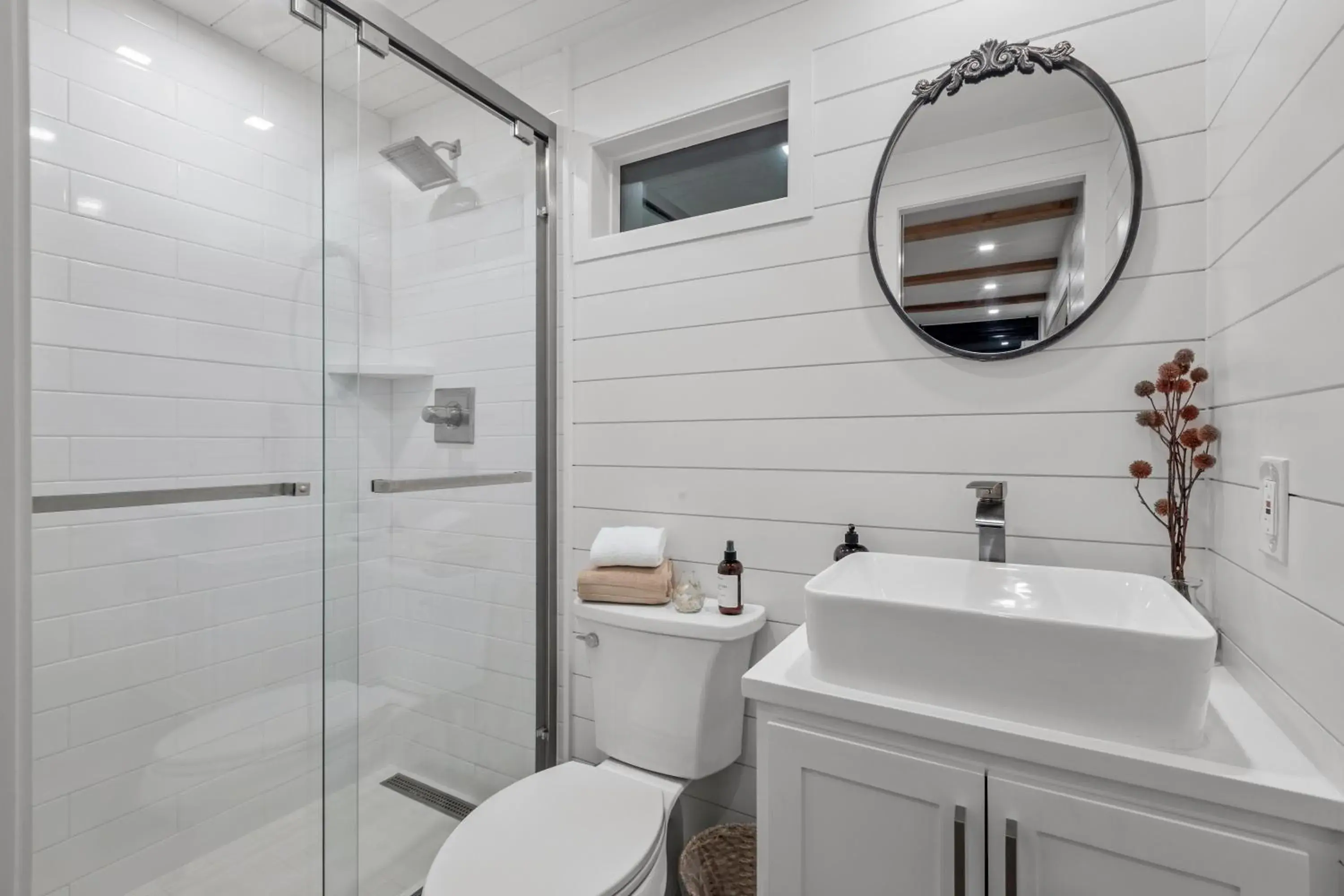 Queen Studio in Onera Fredericksburg Queen Studio in Onera Fredericksburg