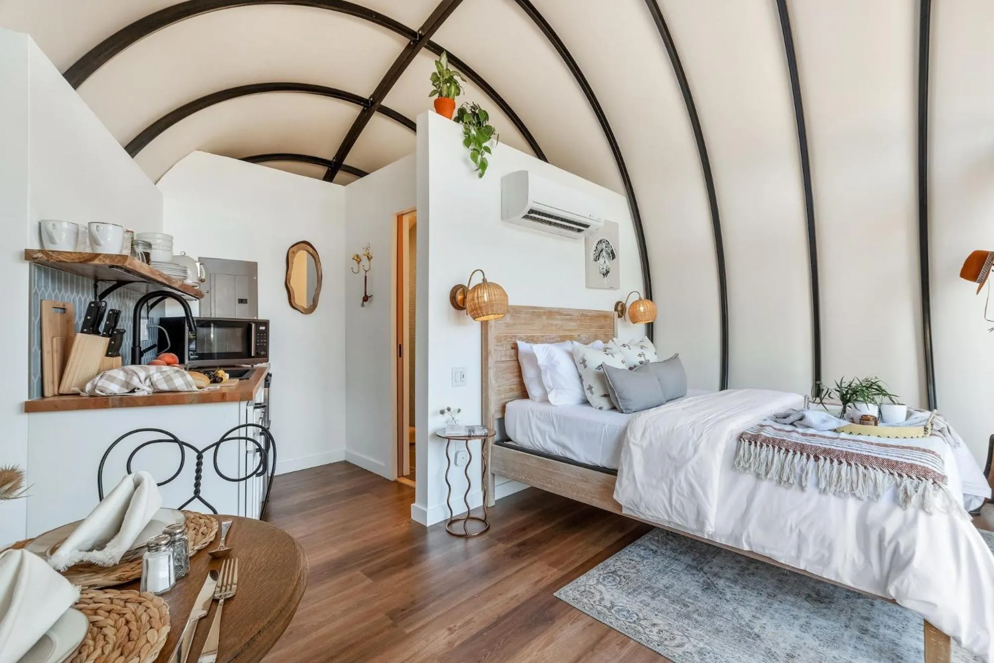 Bed in Onera Fredericksburg