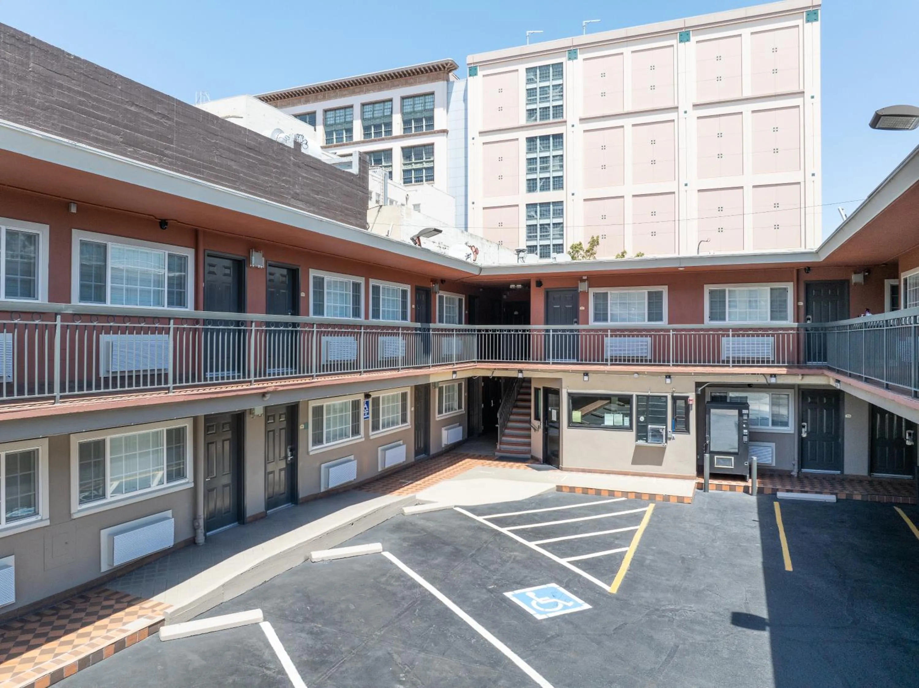 Alexis Park San Francisco