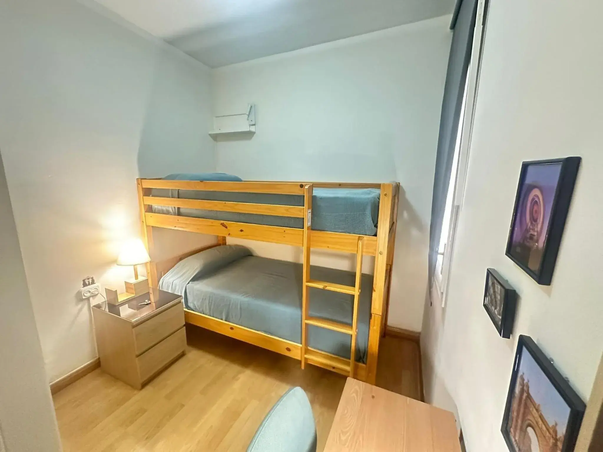 Double Room with Two Double Beds in Habitaciones Paris Double Room with Two Double Beds in Habitaciones Paris