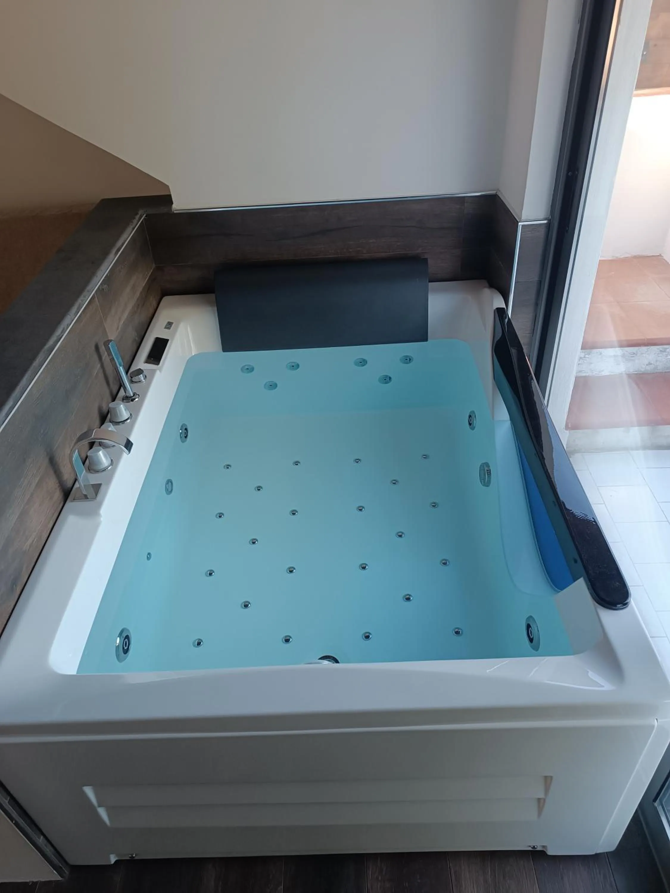 Hot Tub in B&B Villa Lidia