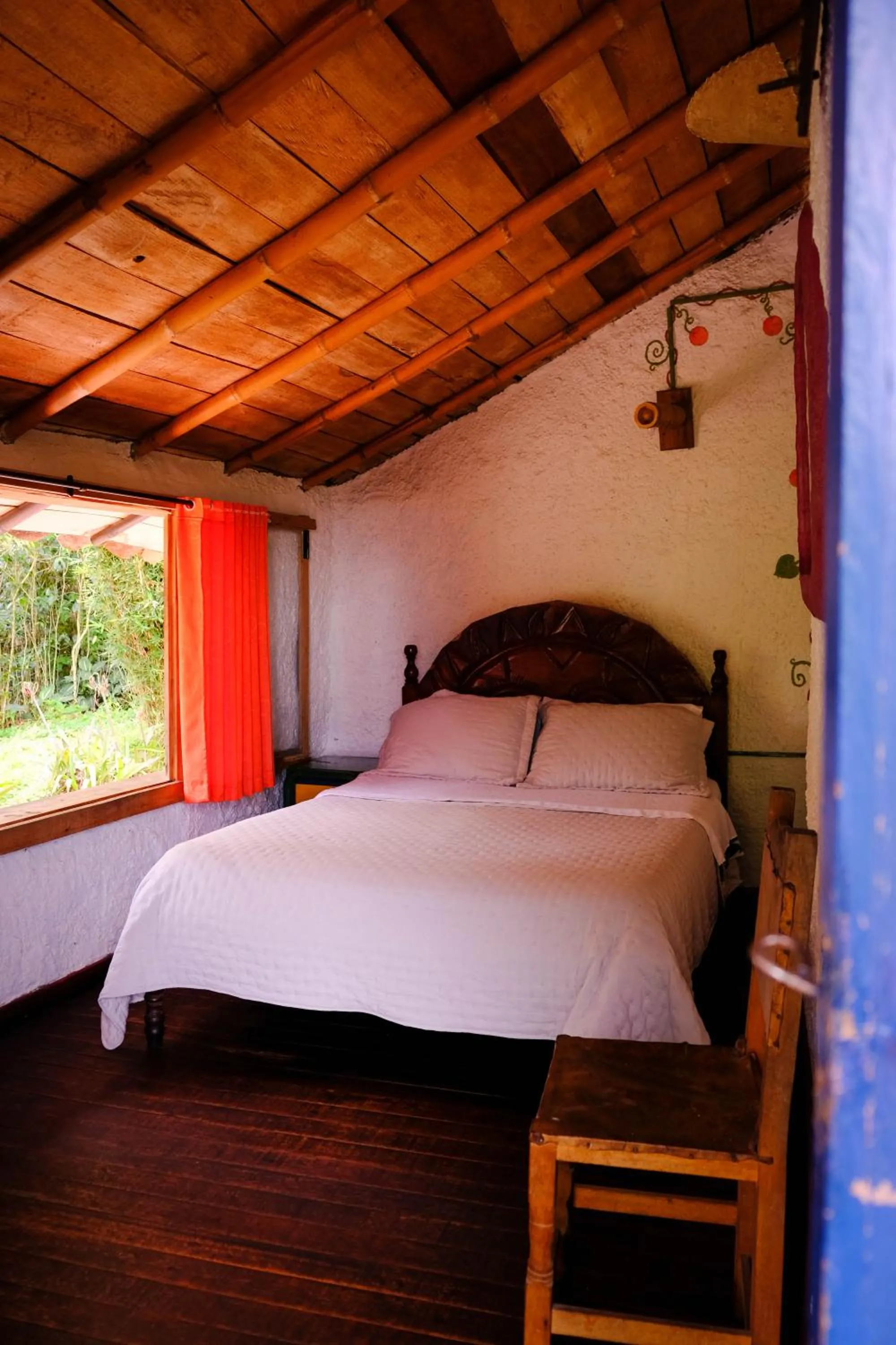 Standard Double Room with Shared Bathroom - single occupancy in Hostel Casa de Nelly