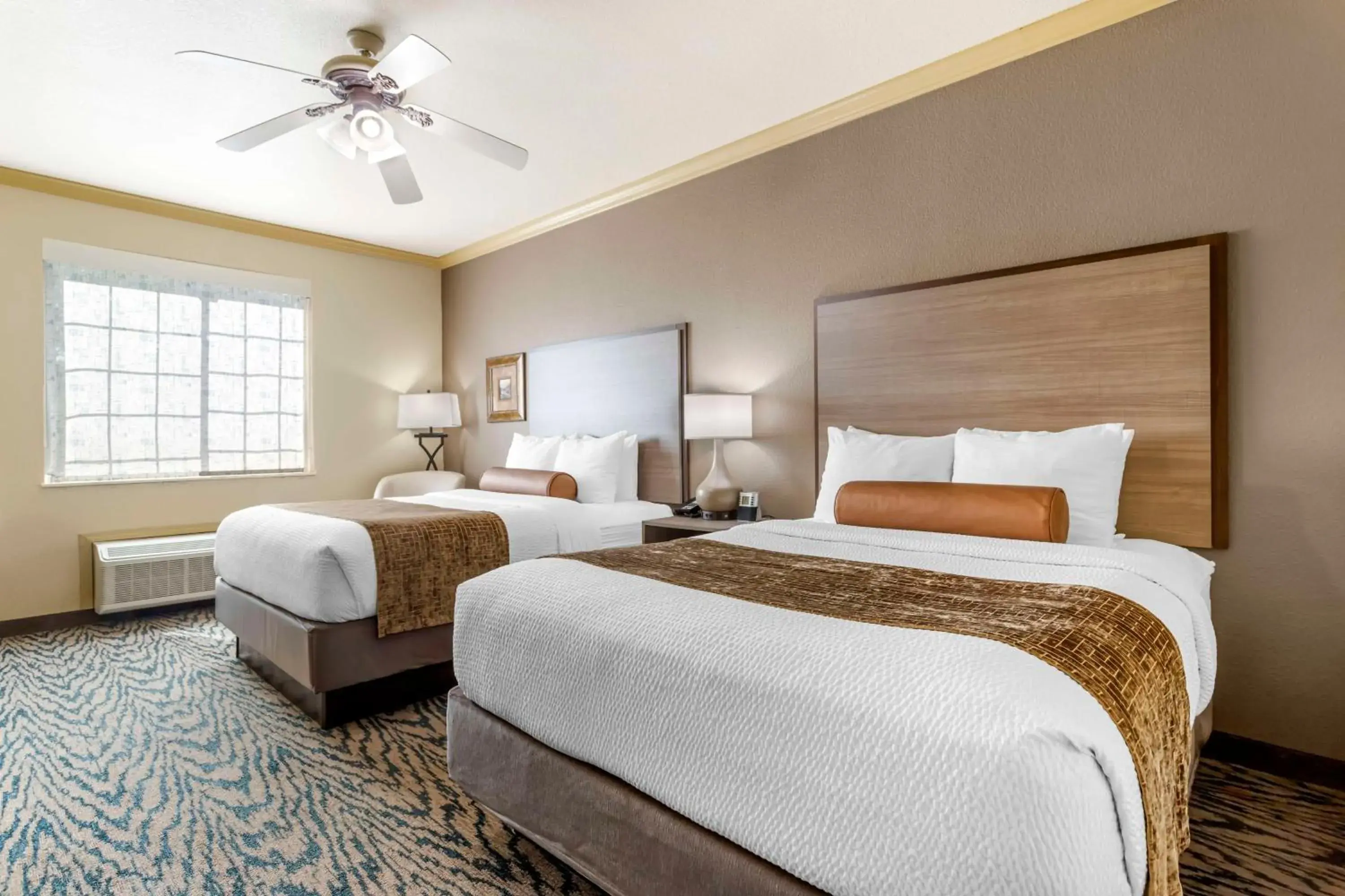 Queen Room with Two Queen Beds - Disability Access in Best Western Plus Crown Colony Inn & Suites Queen Room with Two Queen Beds - Disability Access in Best Western Plus Crown Colony Inn & Suites