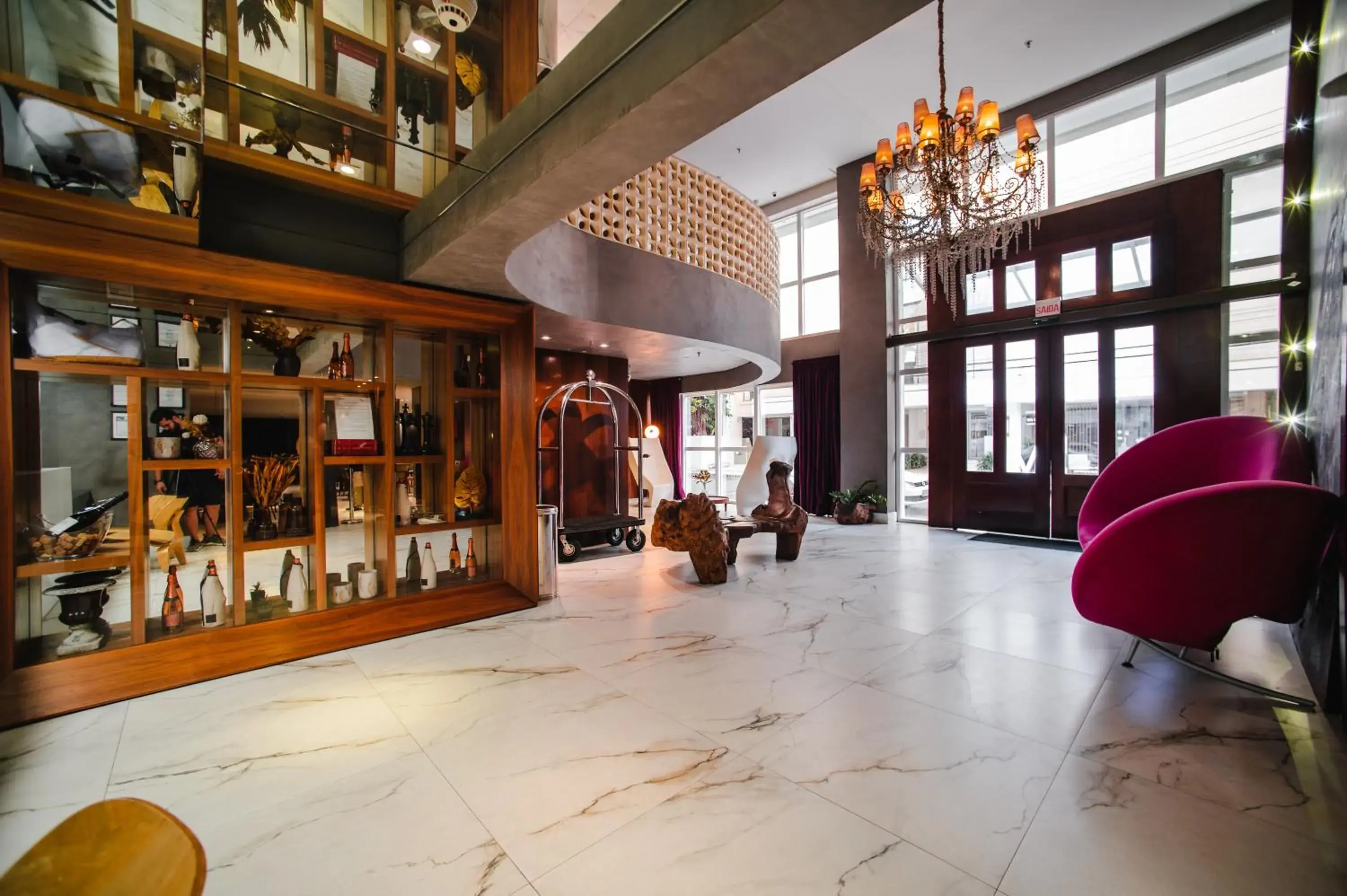 Lobby or reception in Brut by Slaviero Hotéis Lobby or reception in Brut by Slaviero Hotéis