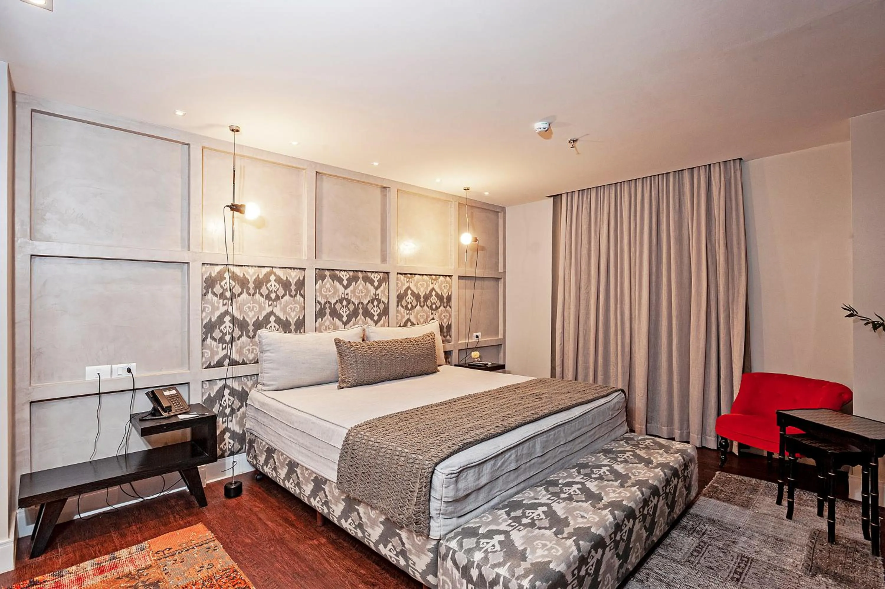 Bed in Brut by Slaviero Hotéis