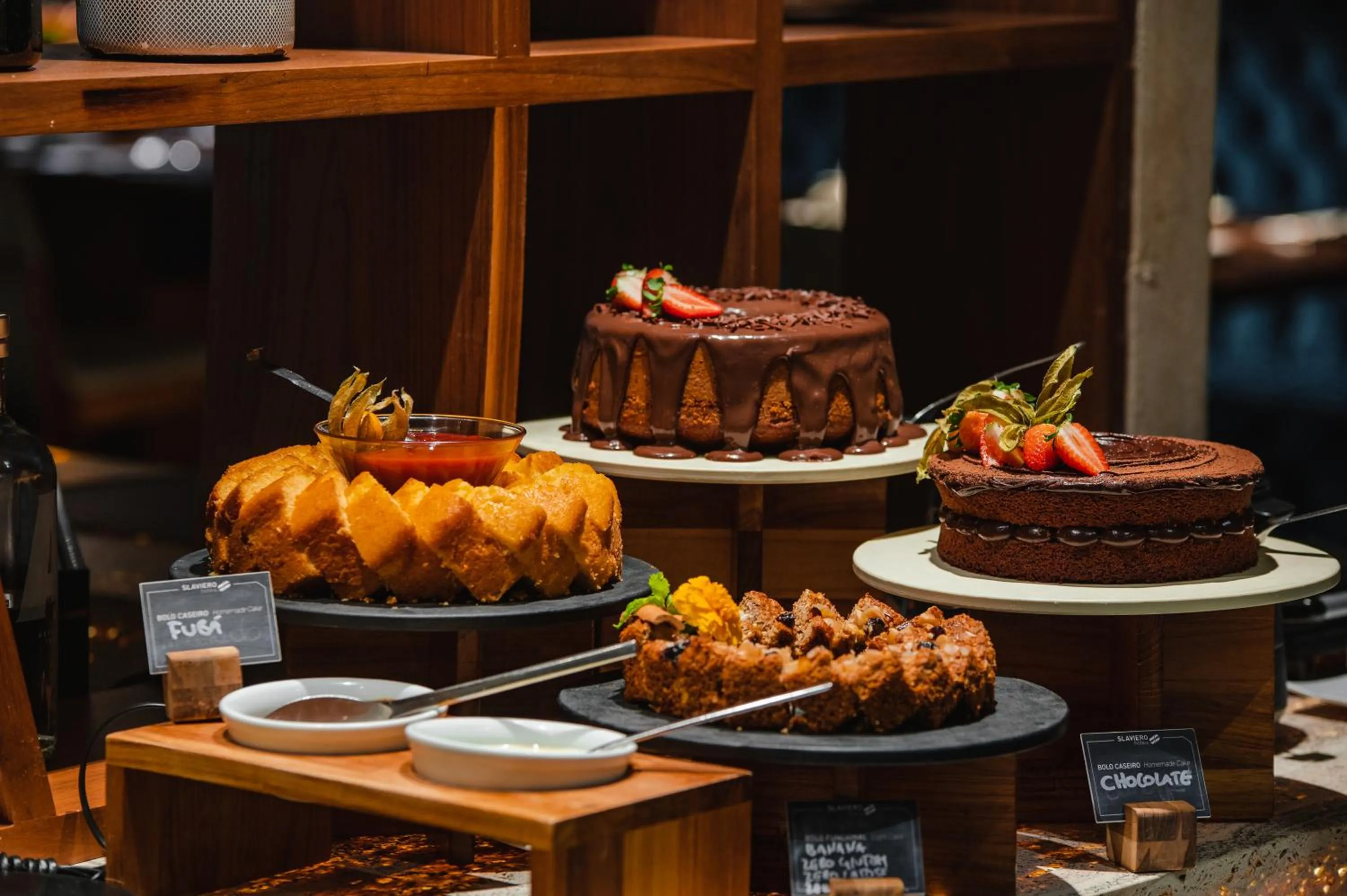 Restaurant/places to eat in Brut by Slaviero Hotéis