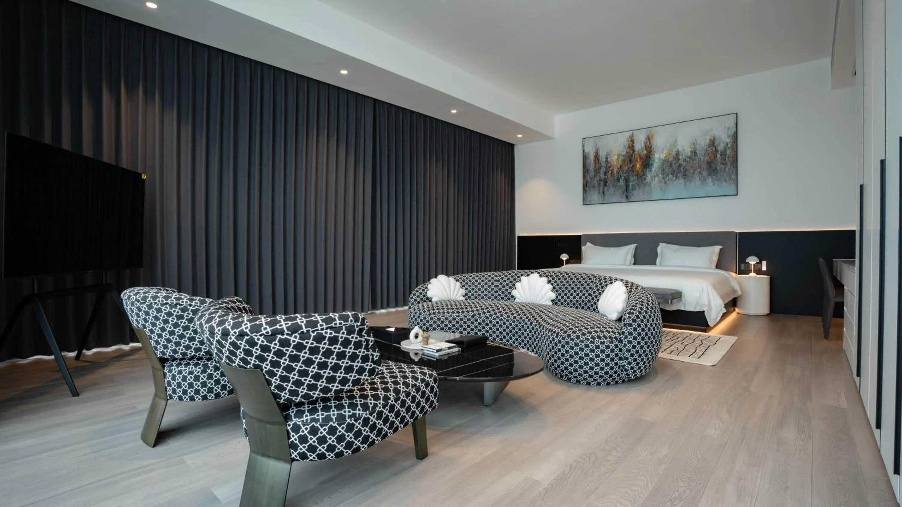 TV and multimedia, Bed in One Riviera Hotel and Residences