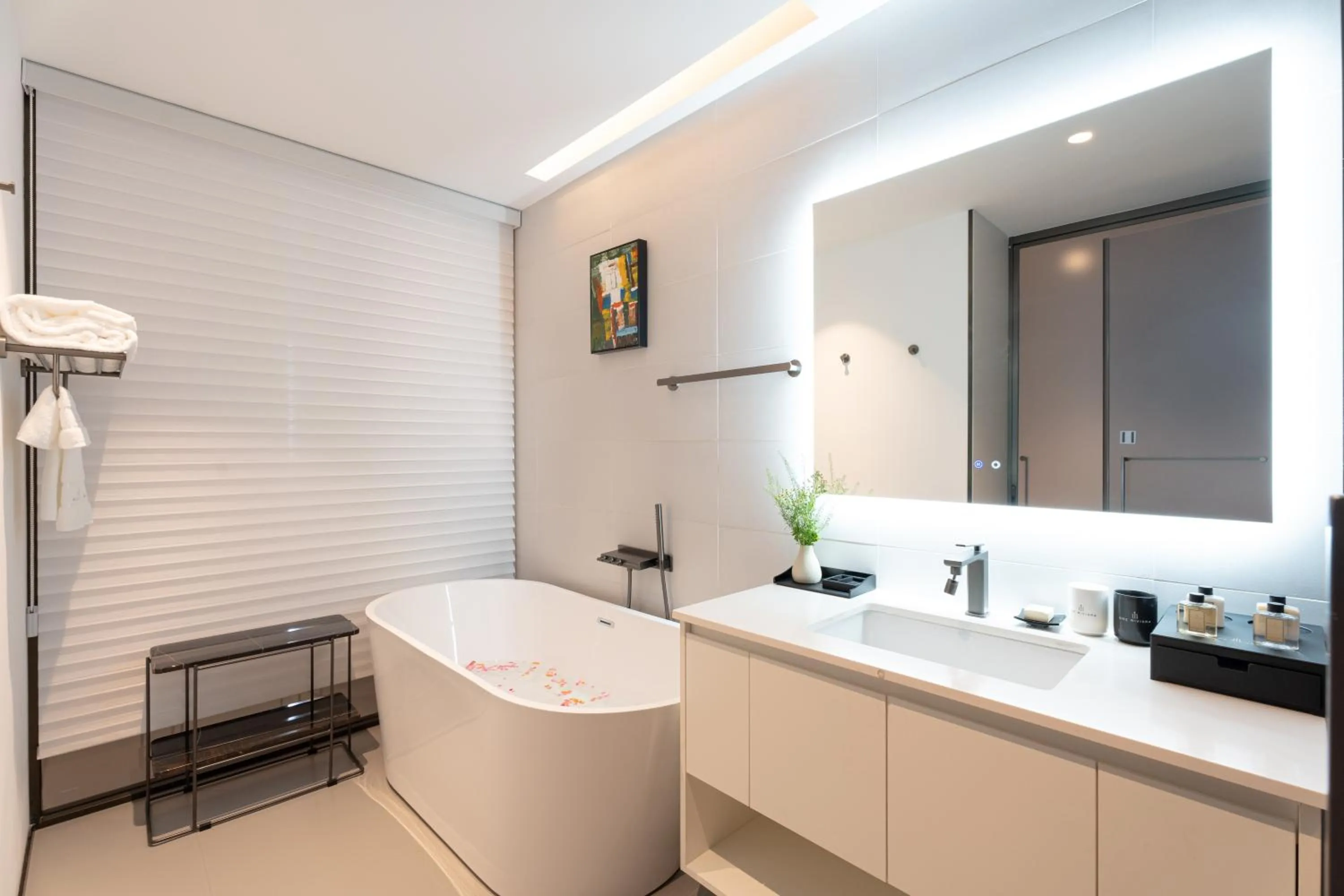 Toilet in One Riviera Hotel and Residences