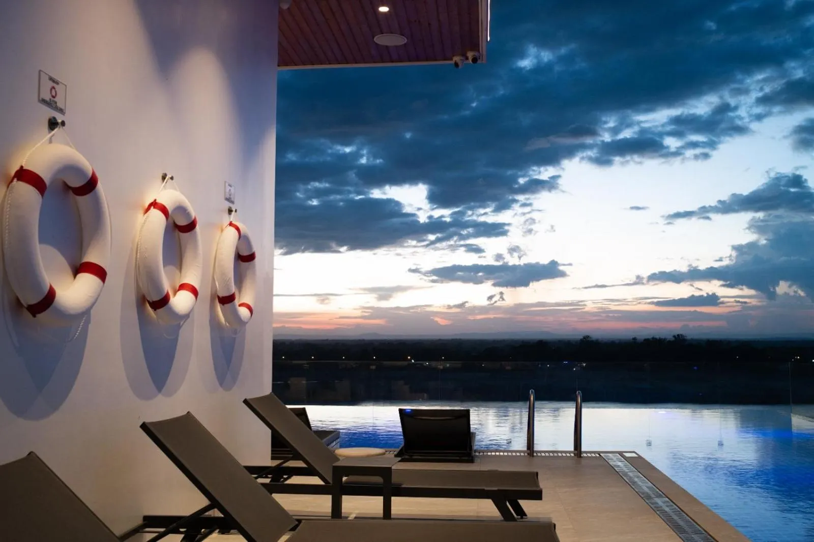 Swimming pool in One Riviera Hotel and Residences