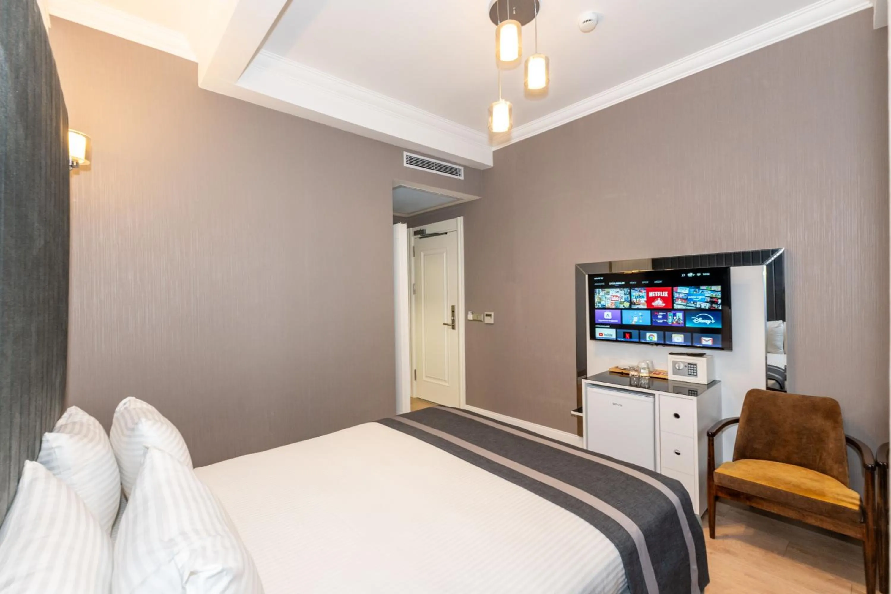 Photo of the whole room, Bed in The Now Hotel