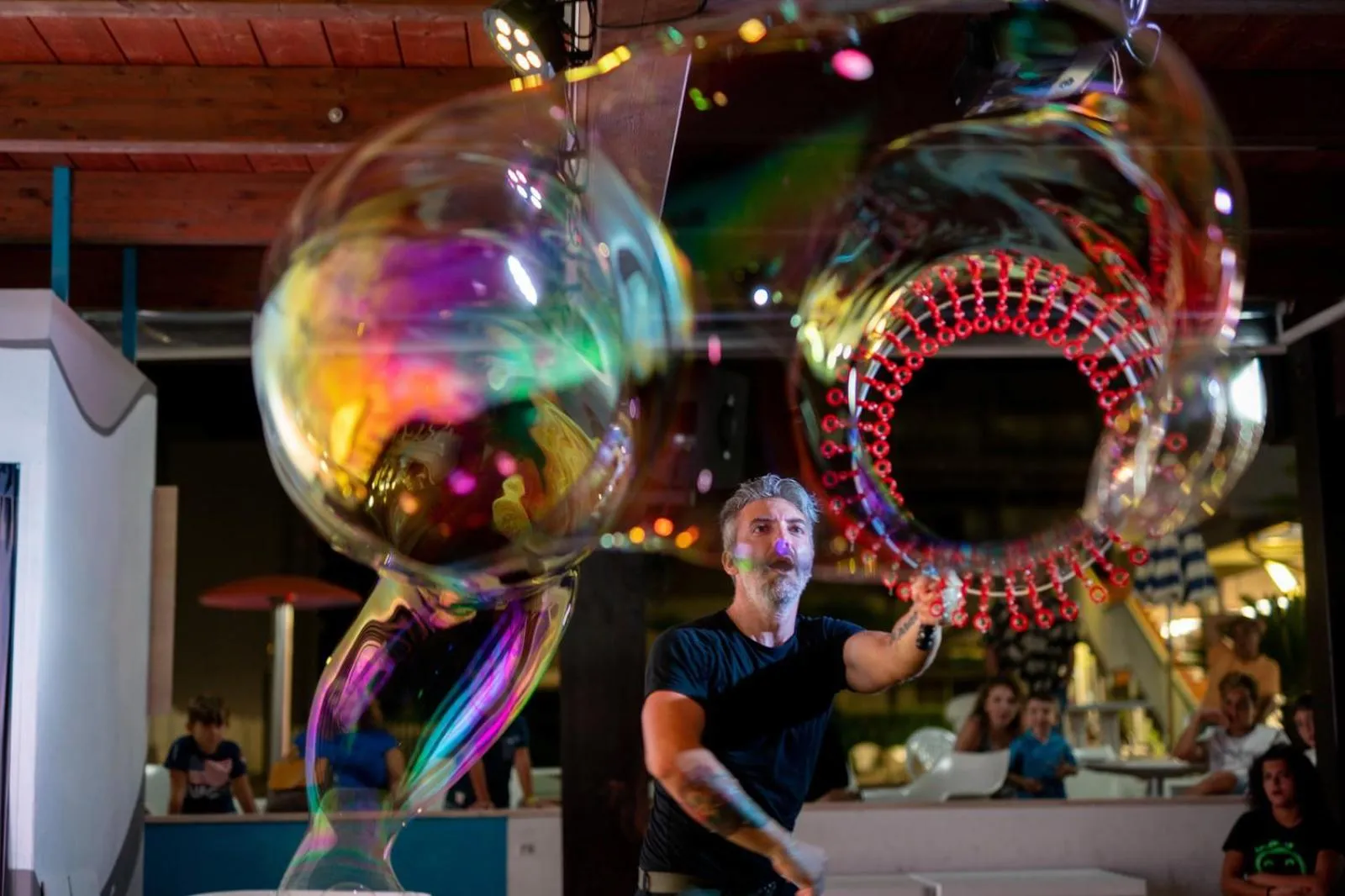 Evening entertainment in Hotel Club La Villa